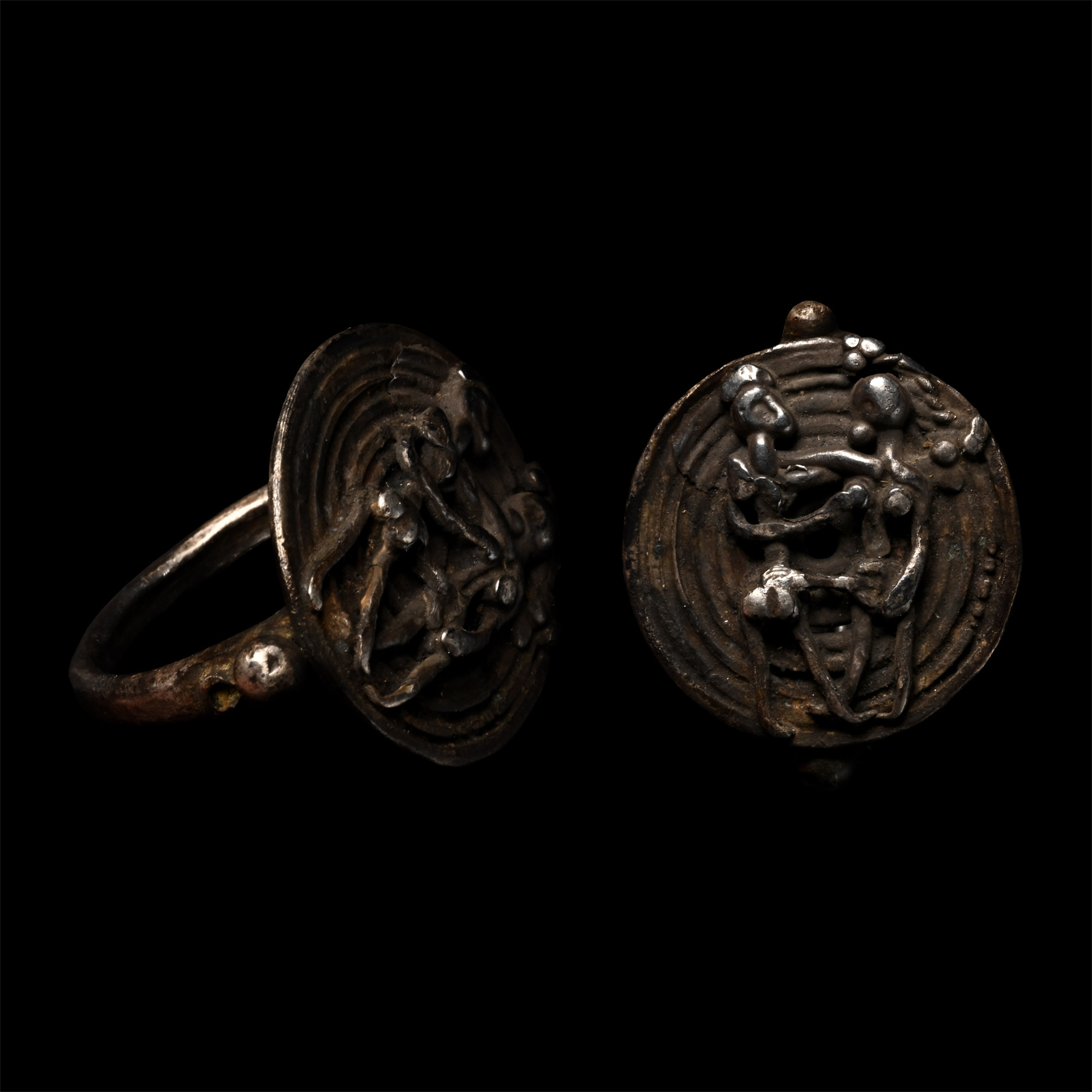 Amlash Silver Ring with Erotic Scene