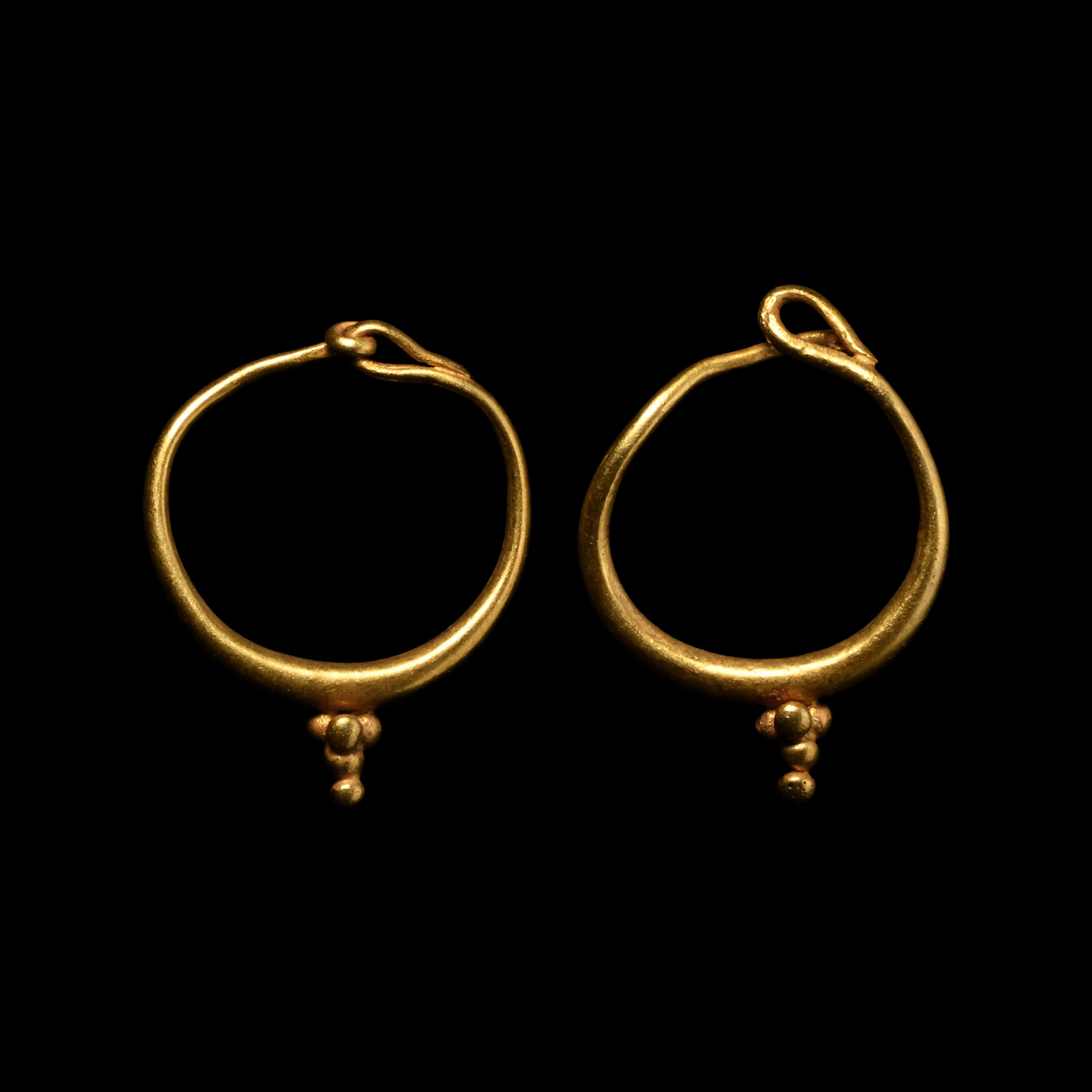 Roman Gold Earring Pair