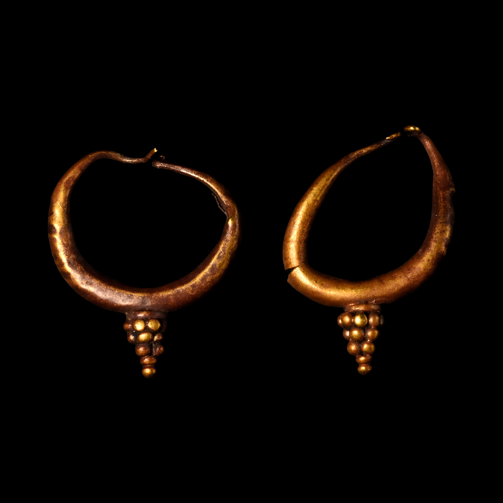 Roman Gold Earring Pair