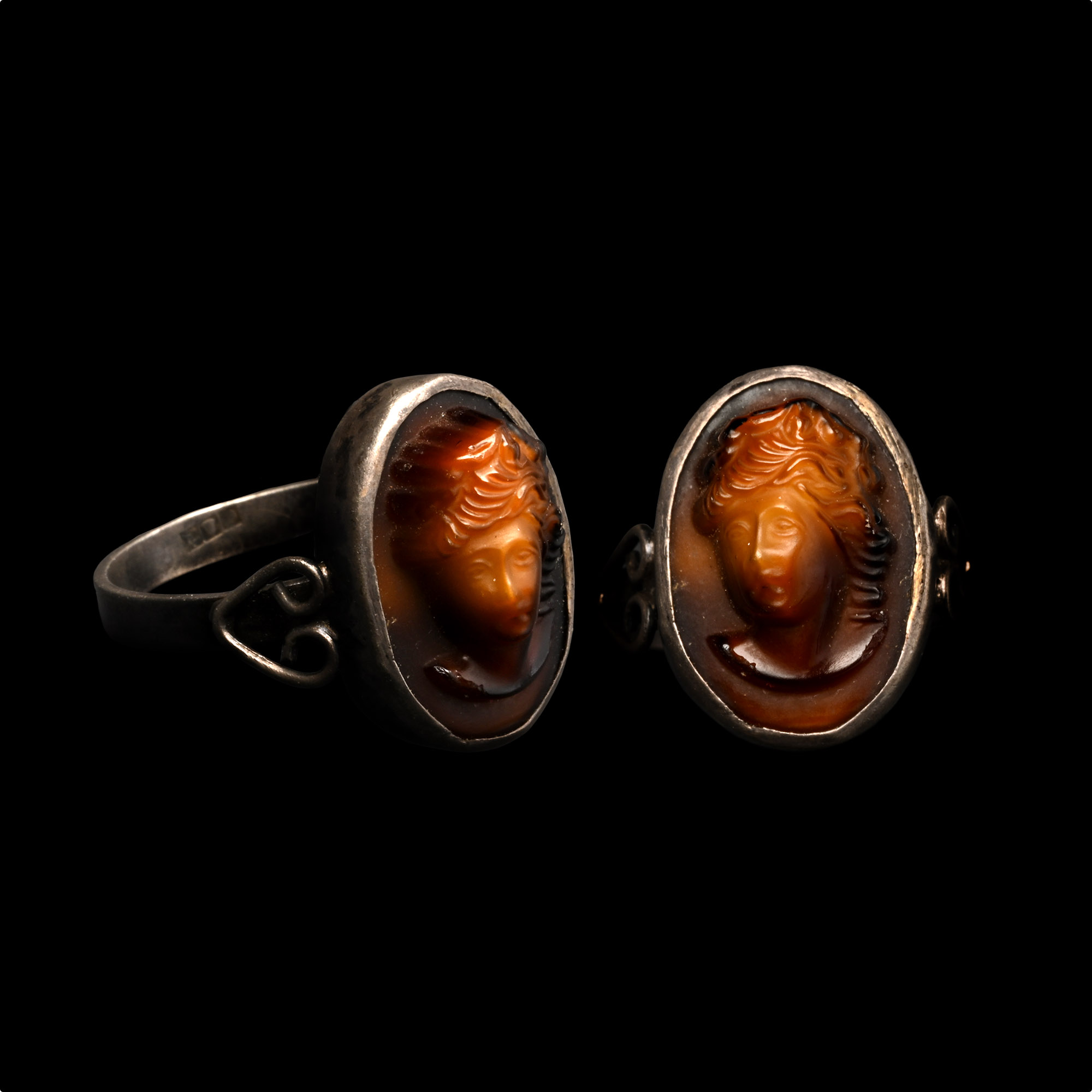 Post Medieval Silver Ring with Cameo