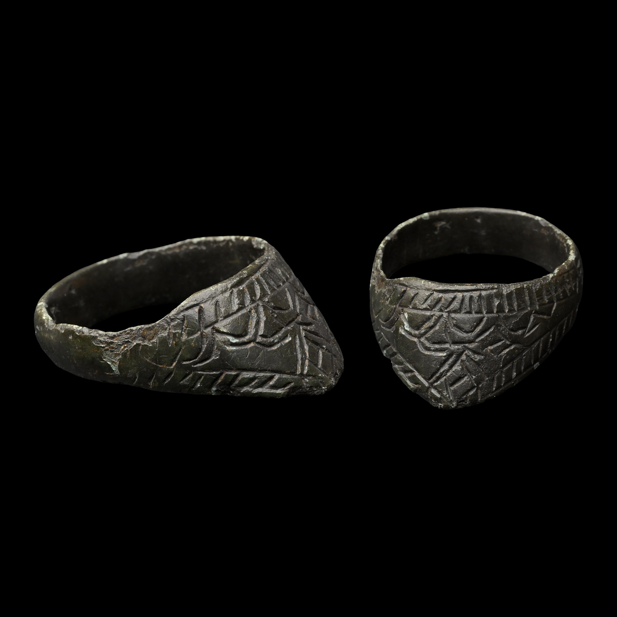 Byzantine Decorated Bronze Archer's Thumb Ring