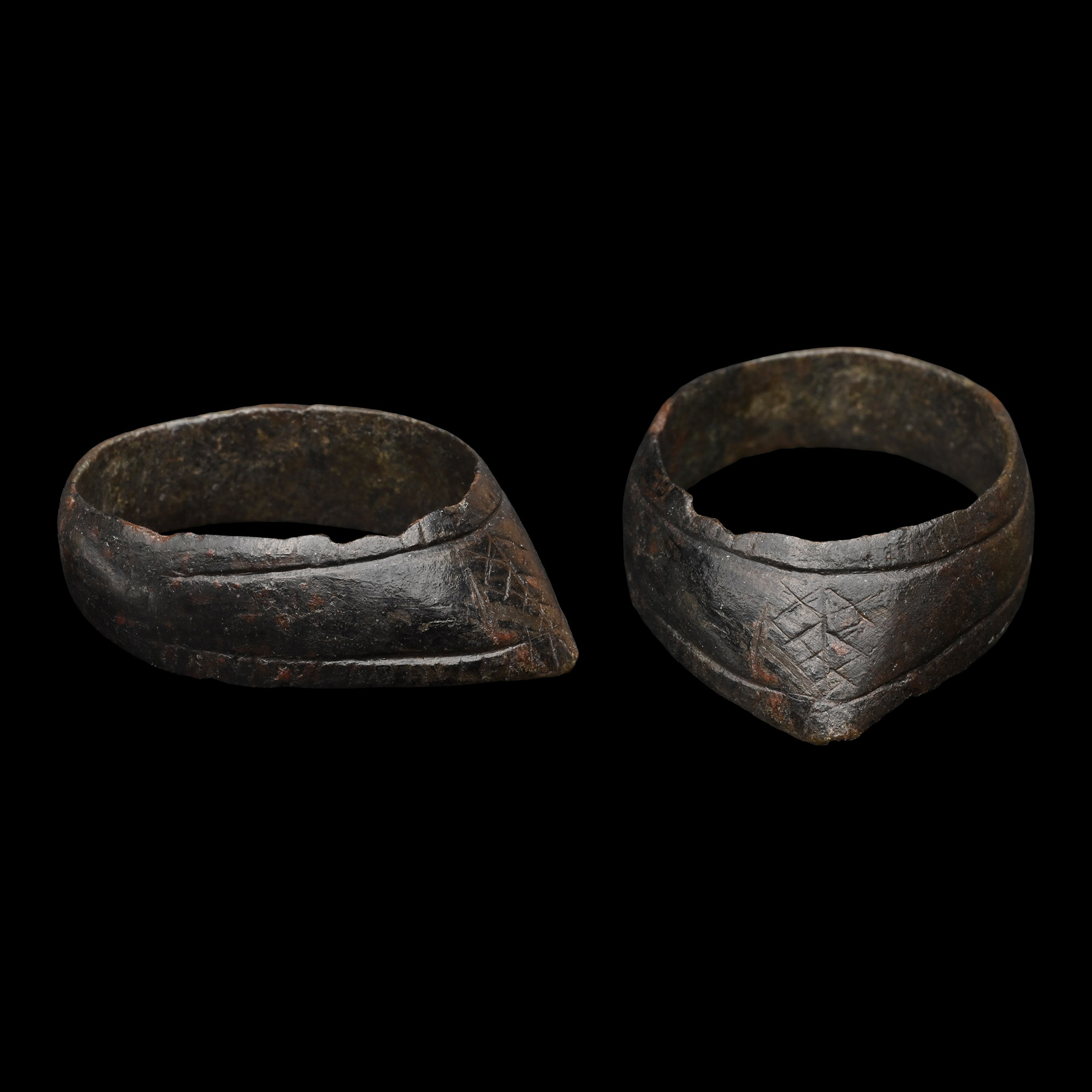 Byzantine Decorated Bronze Archer's Thumb Ring