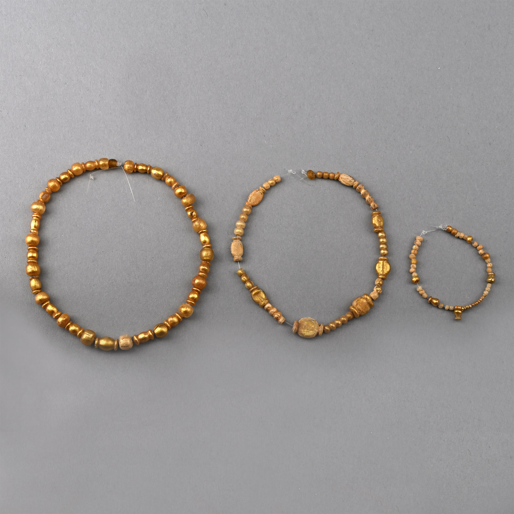 Hellenistic Gold in Glass Bead Group