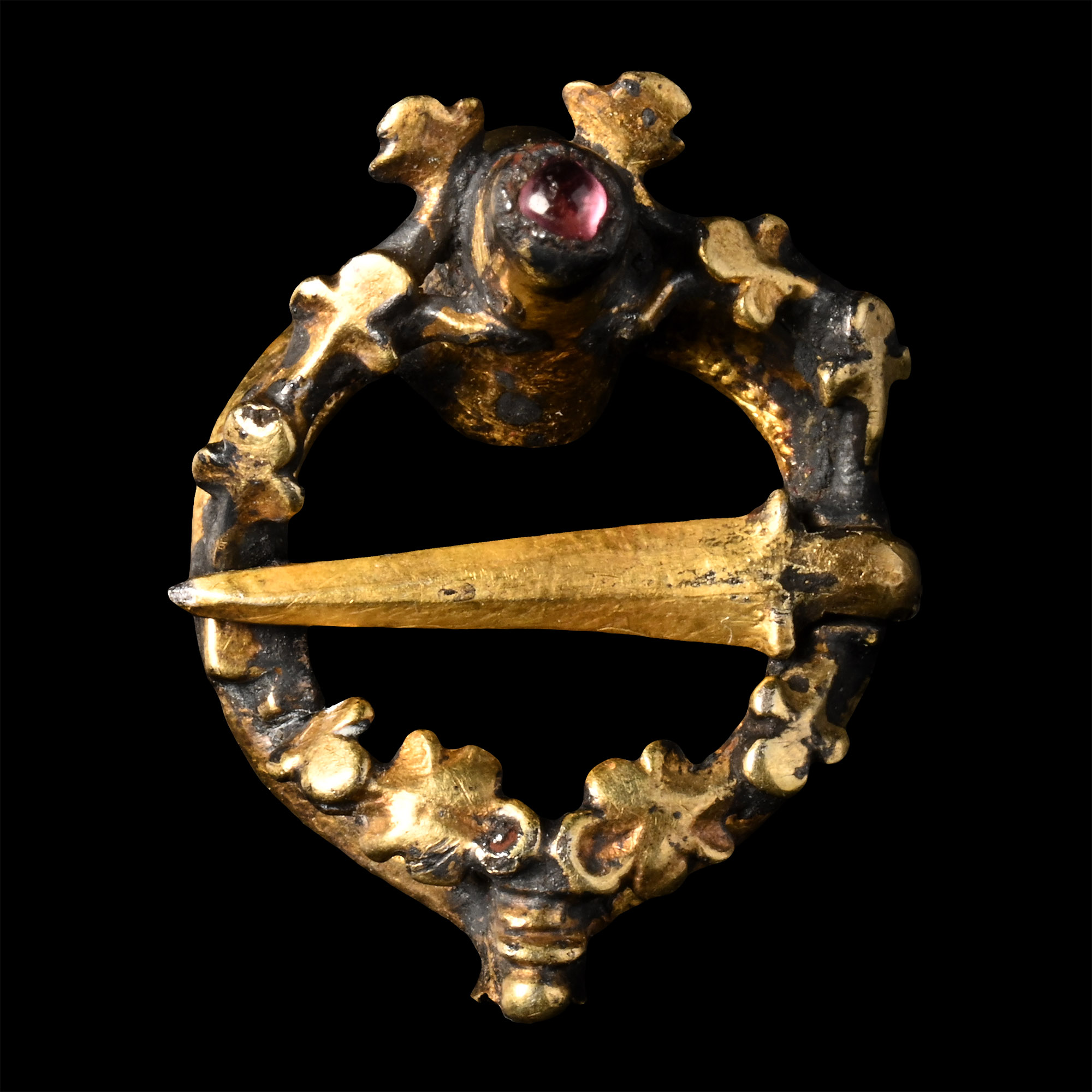 Medieval Gold Ring Brooch with Garnets