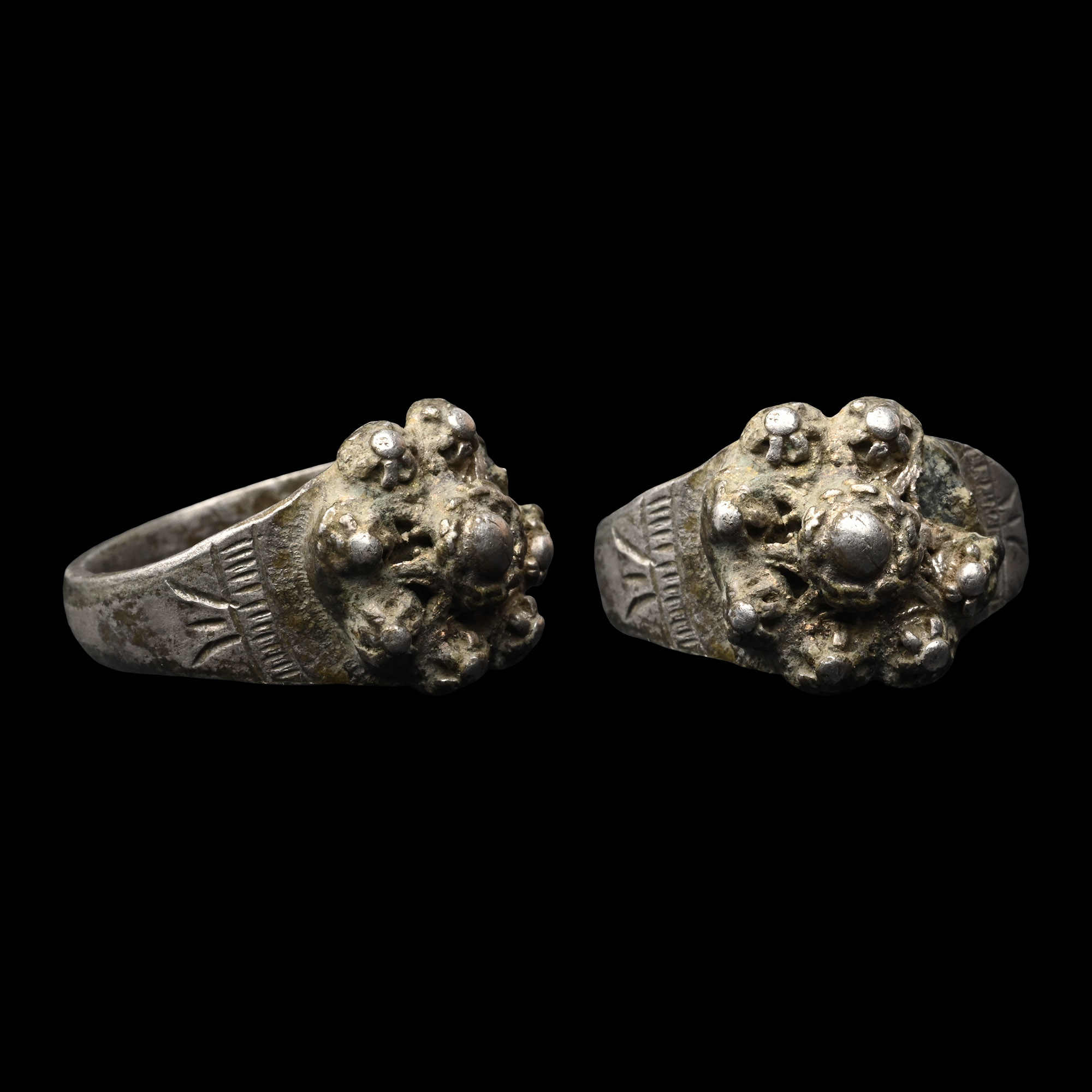 Post Medieval Silver Ring with Rosette