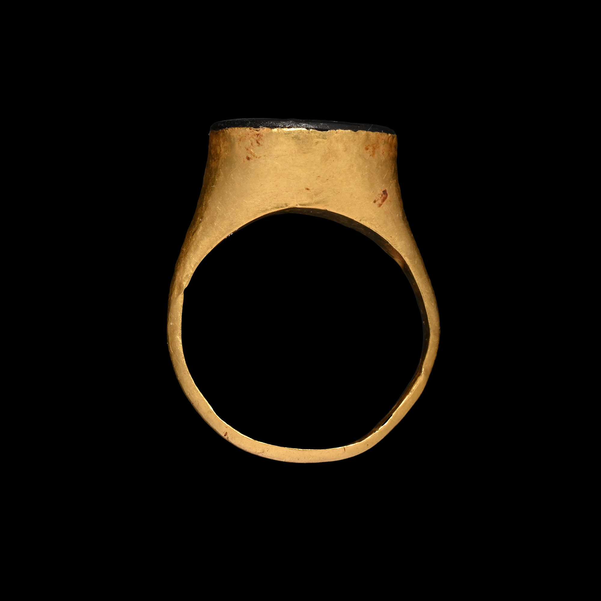 Roman Gold Ring with Black Chalcedony Dioscouros Gemstone