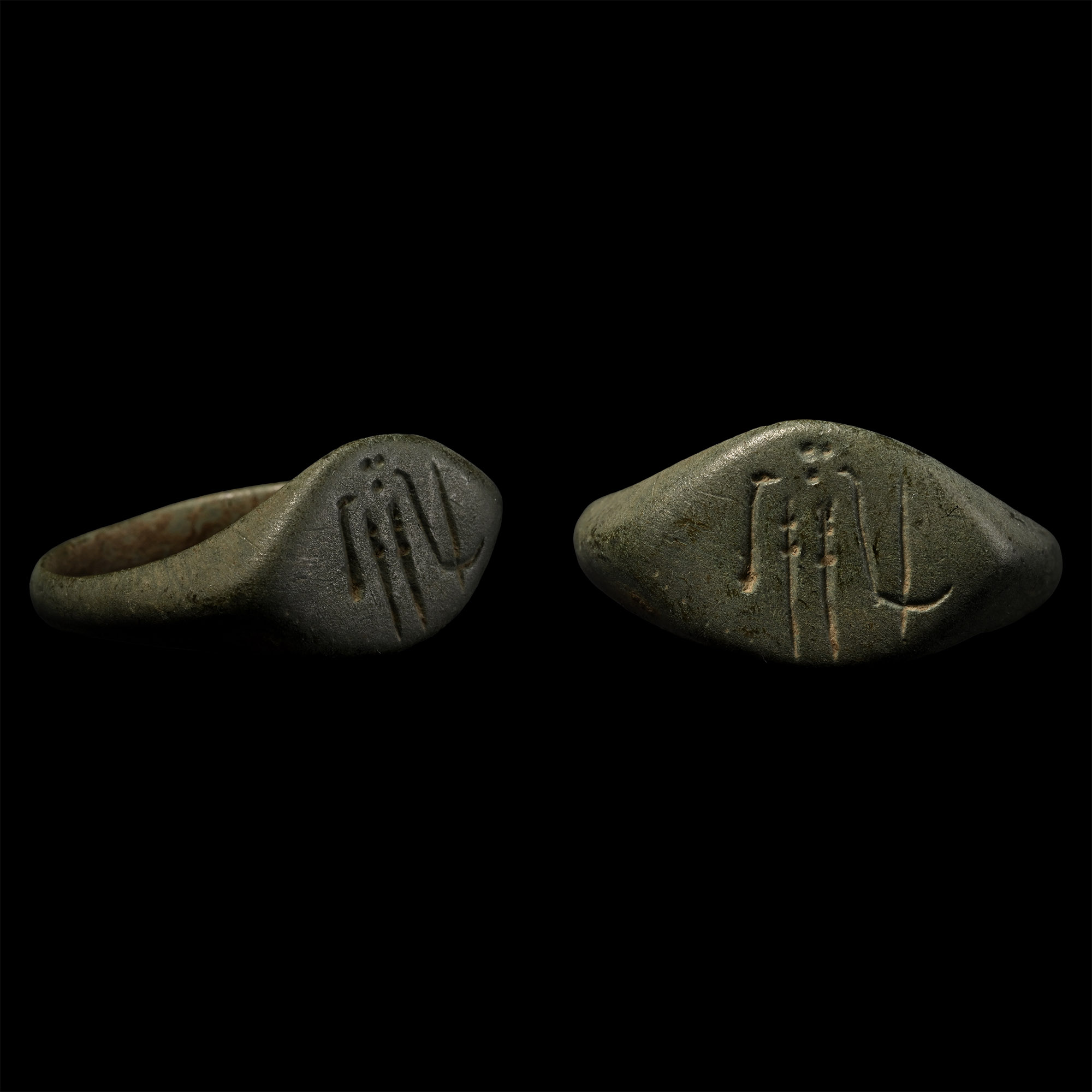 Late Roman Ring with Warrior