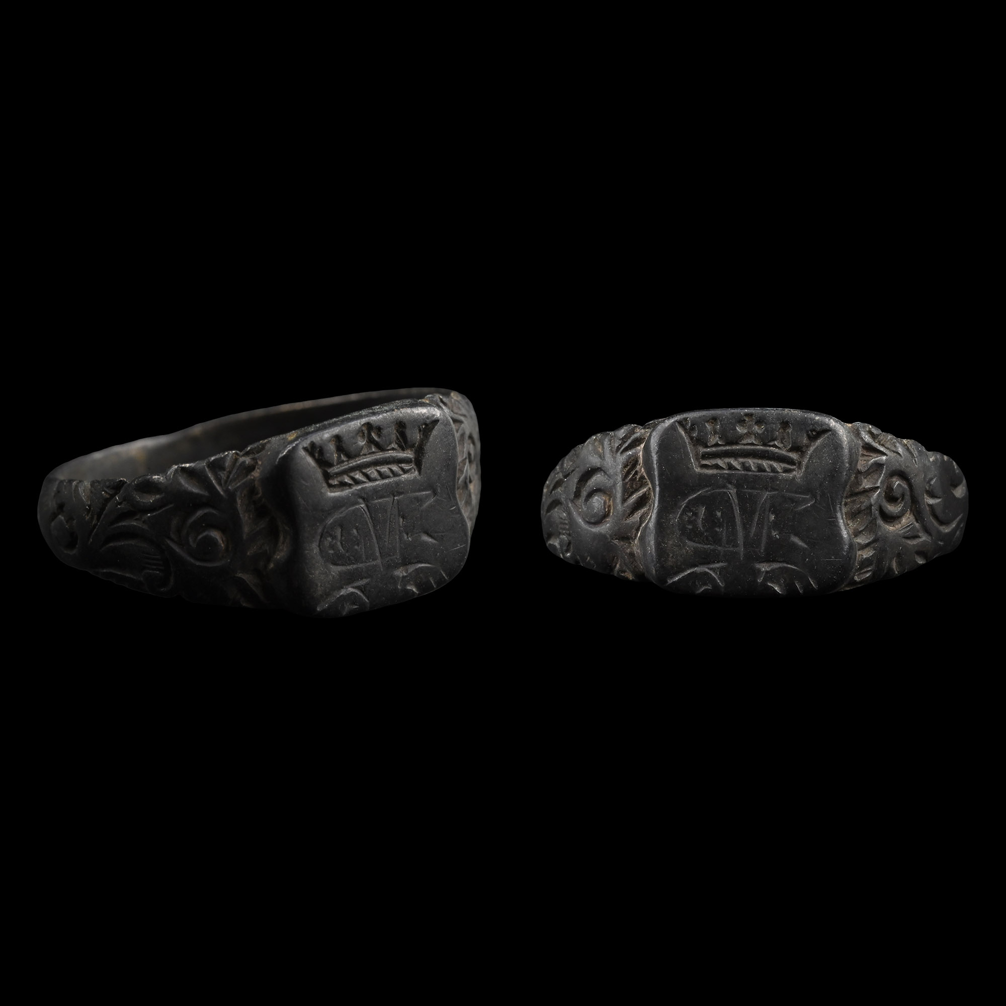 Post Medieval Bronze Ring with Crowned CVR
