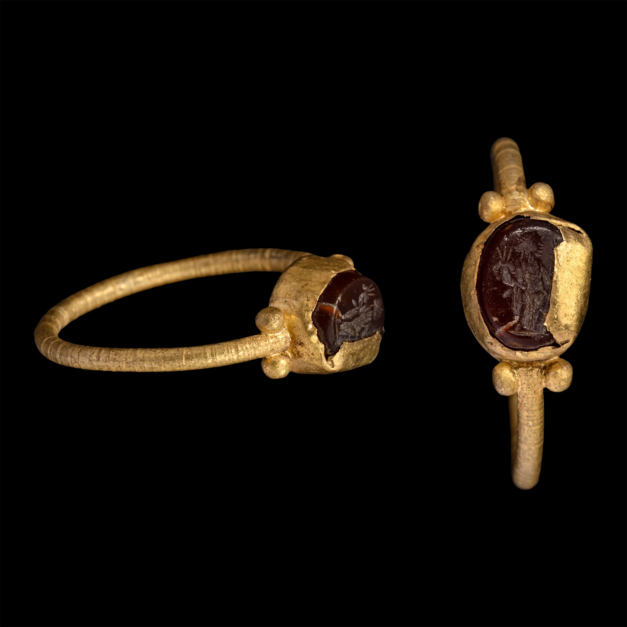 Roman Gold Ring with Fortuna Gemstone