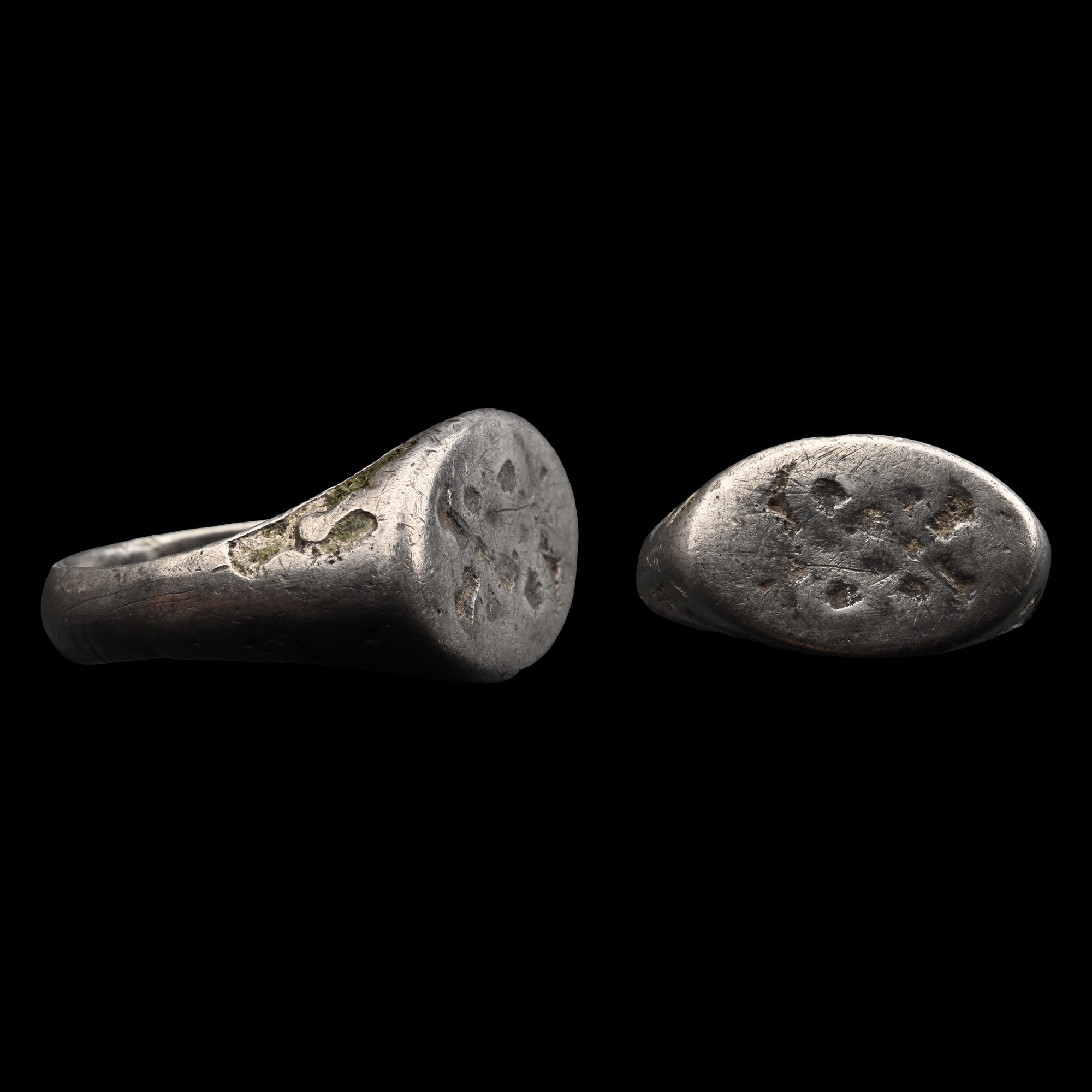 Post Medieval Silver Memento Mori Ring with Skulls on Crossed Bones