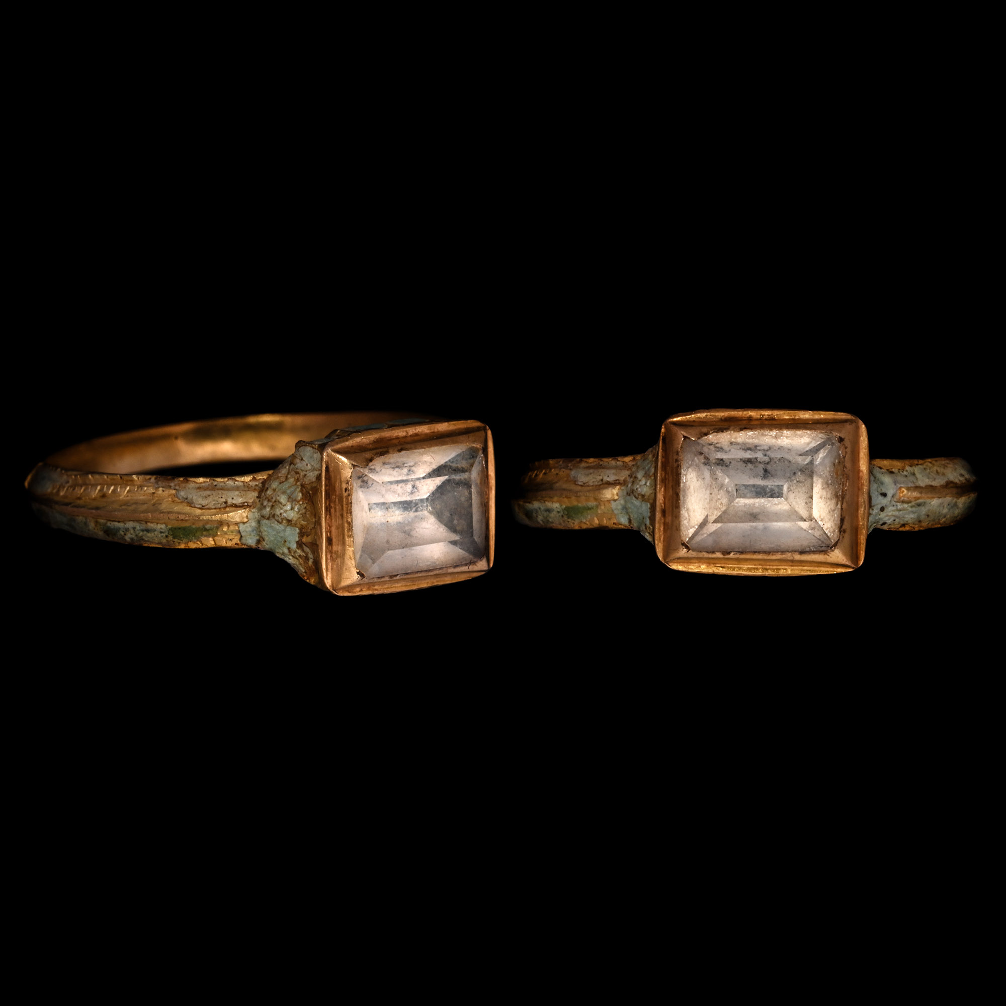 Stuart Period Enamelled Gold Ring with Table-Cut Rock Crystal