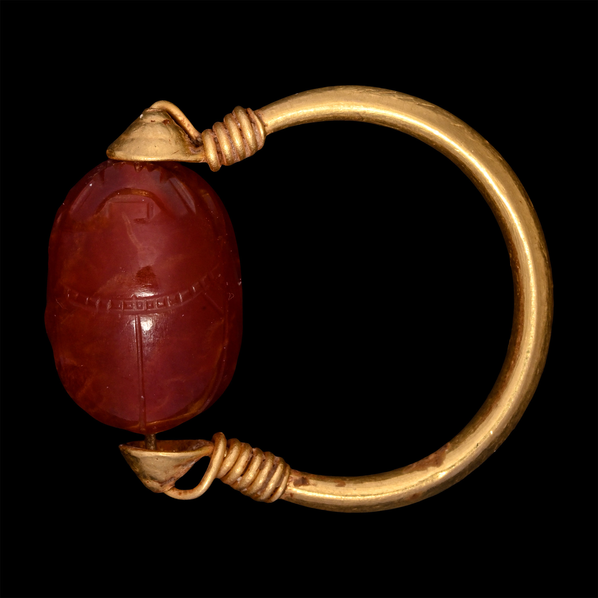Etruscan Carnelian Scarab with Hercules at a Fountain in Gold Ring