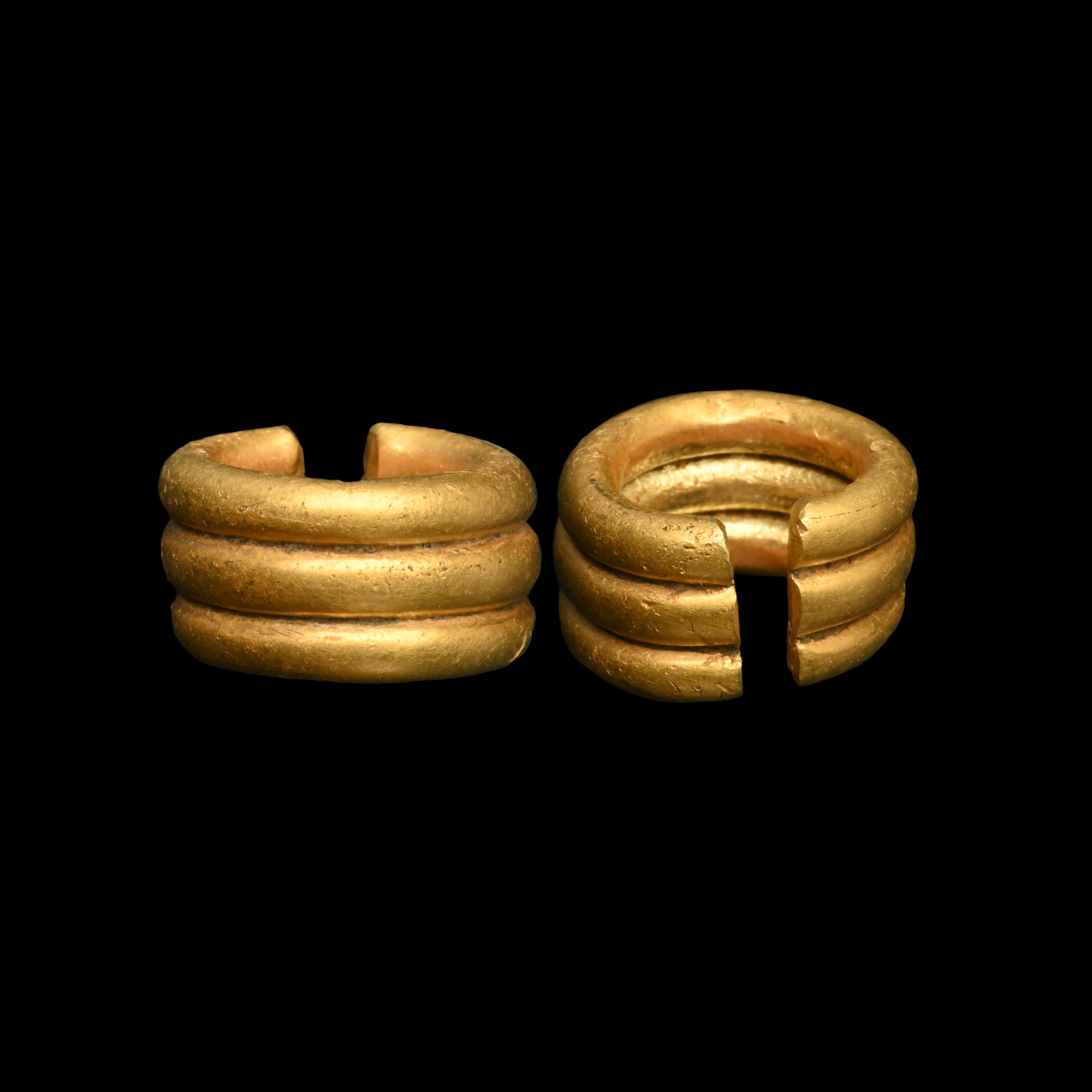 Bronze Age Gold Tripartite Penannular Ring