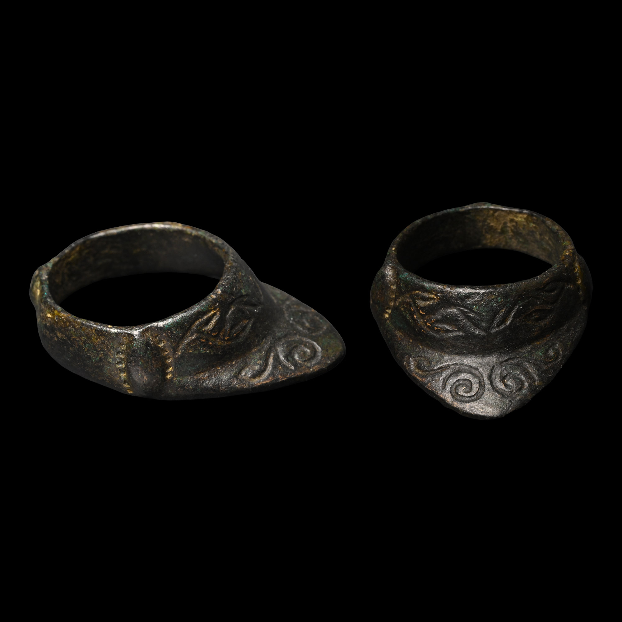 Byzantine Bronze Decorated Archer's Thumb Ring