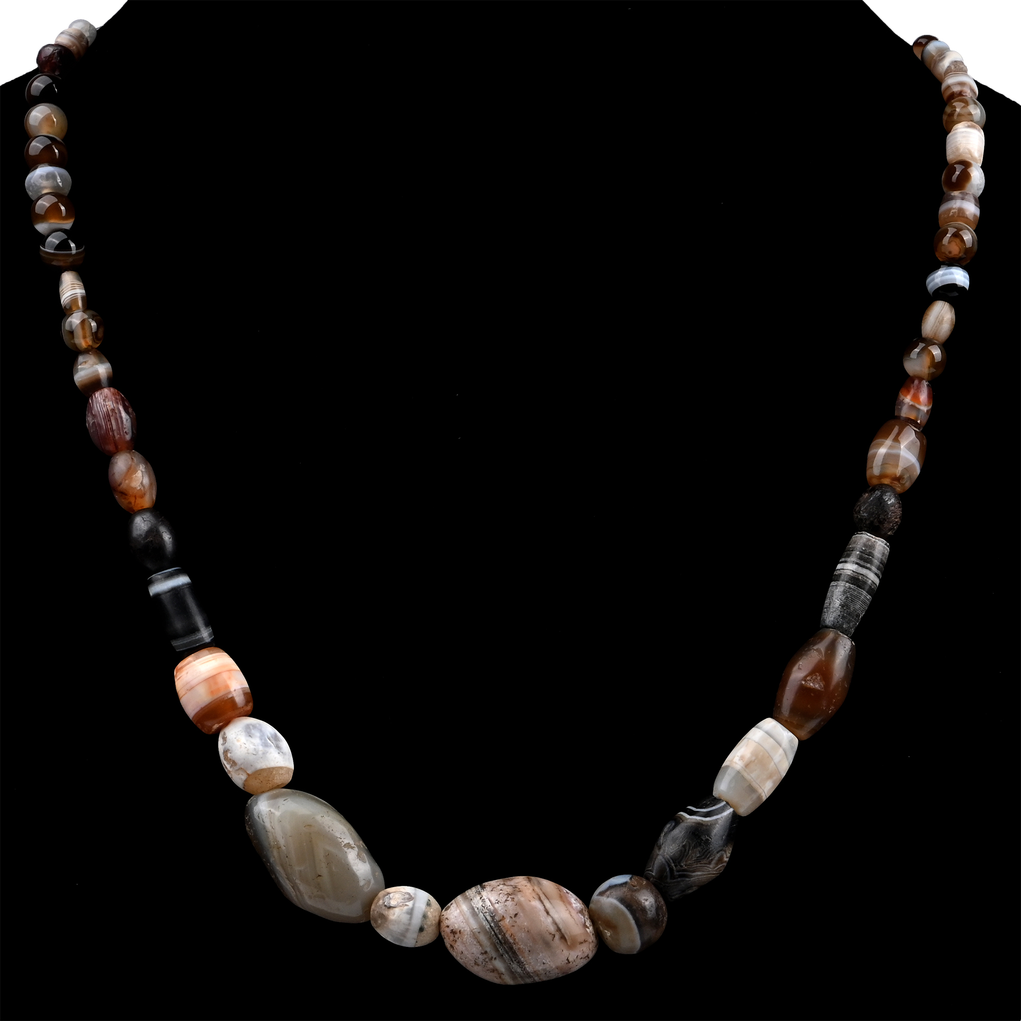 Western Asiatic Mixed Agate Bead Necklace