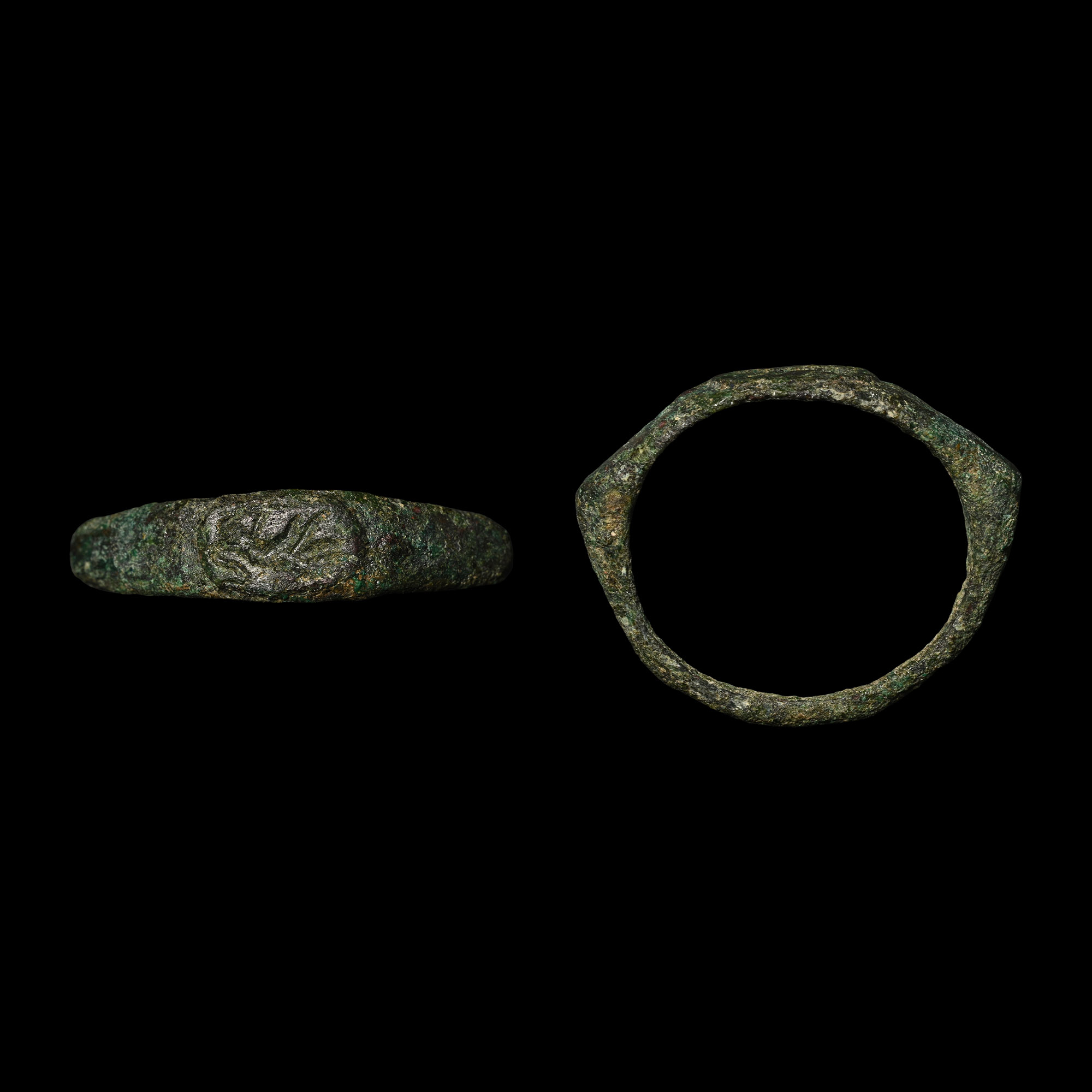 Roman Bronze Zoomorphic Ring