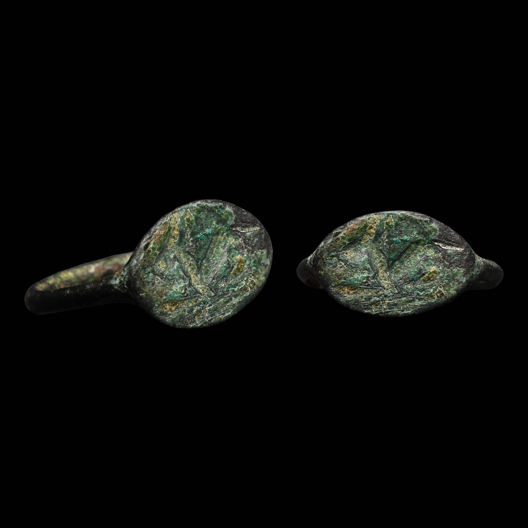 Greek Bronze Zoomorphic Ring