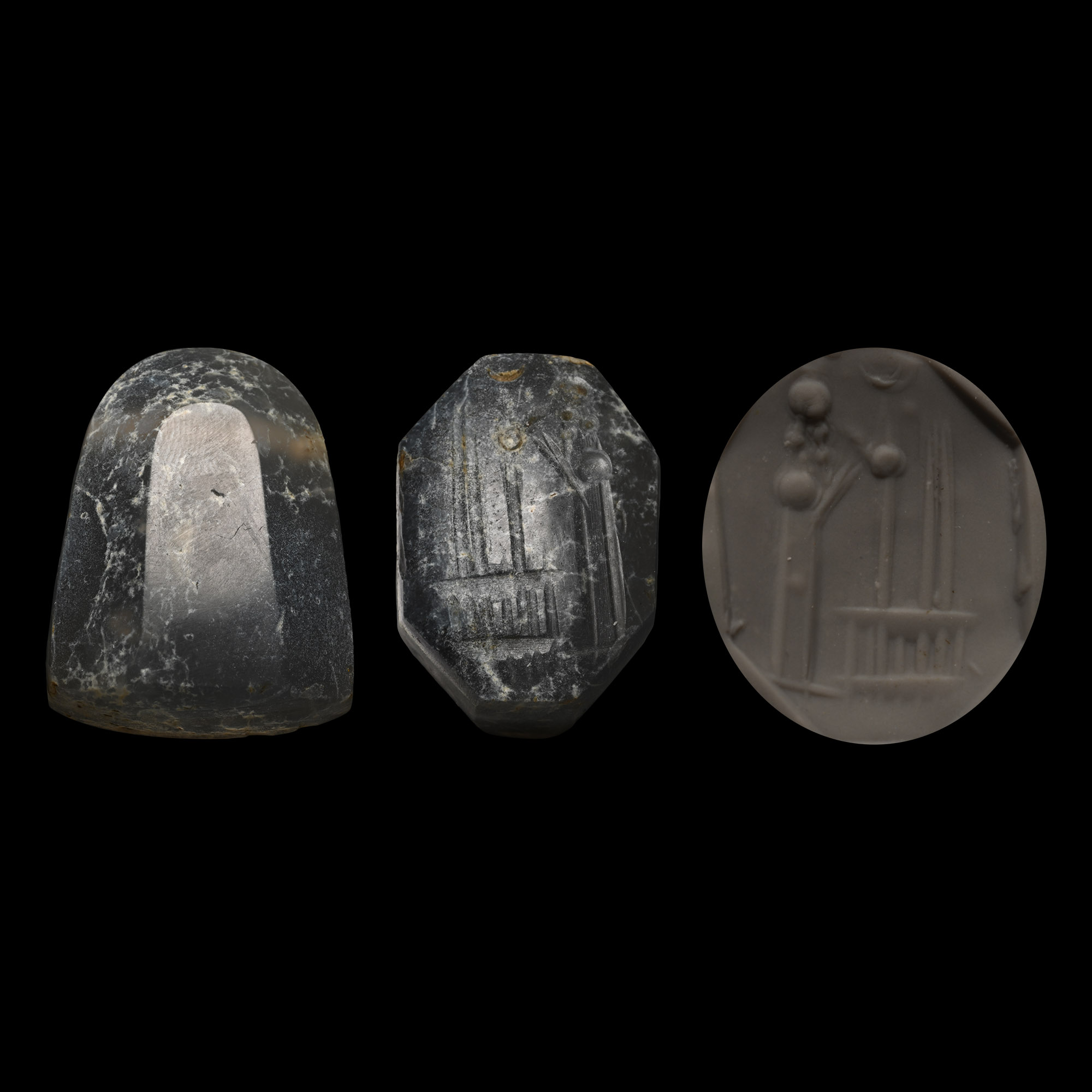 Large Neo-Babylonian Chalcedony Stamp Seal with King