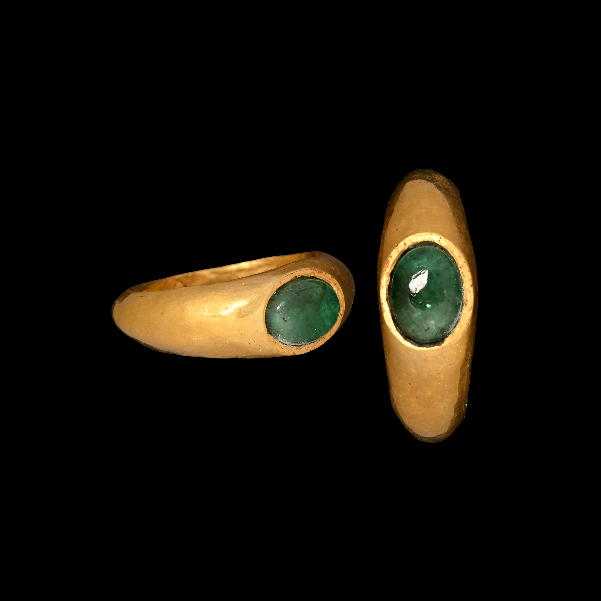Roman Gold Ring with Emerald Cabochon