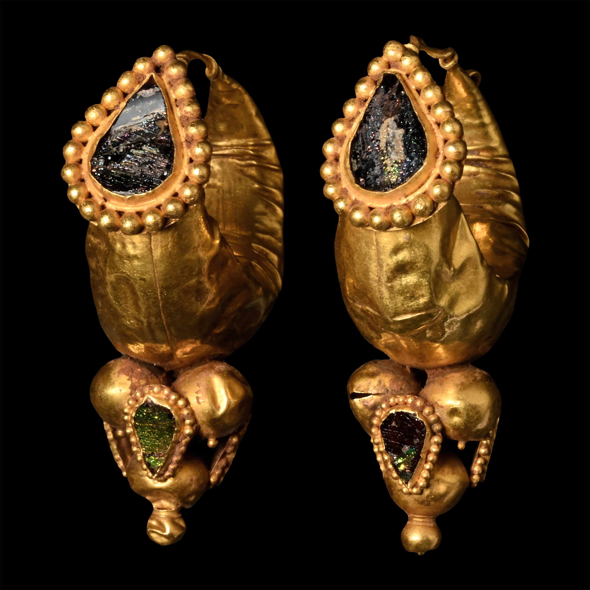 Eastern Roman Gold Hoop Earrings with Stone Inlays