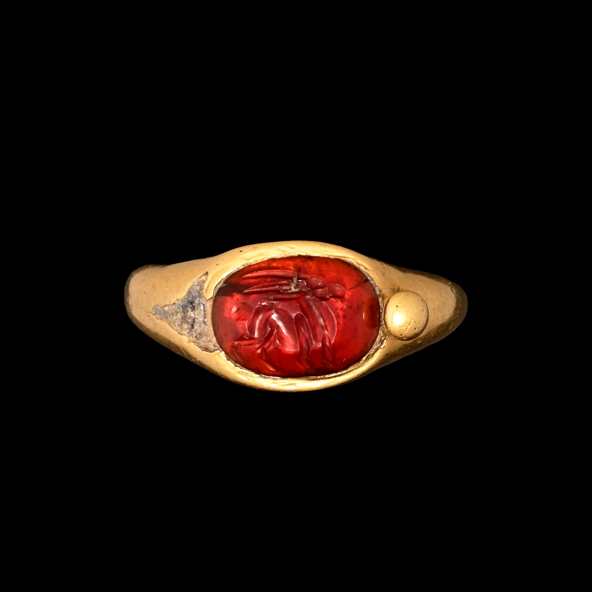 Sasanian Gold Ring with Garnet Gemstone of an Ibex