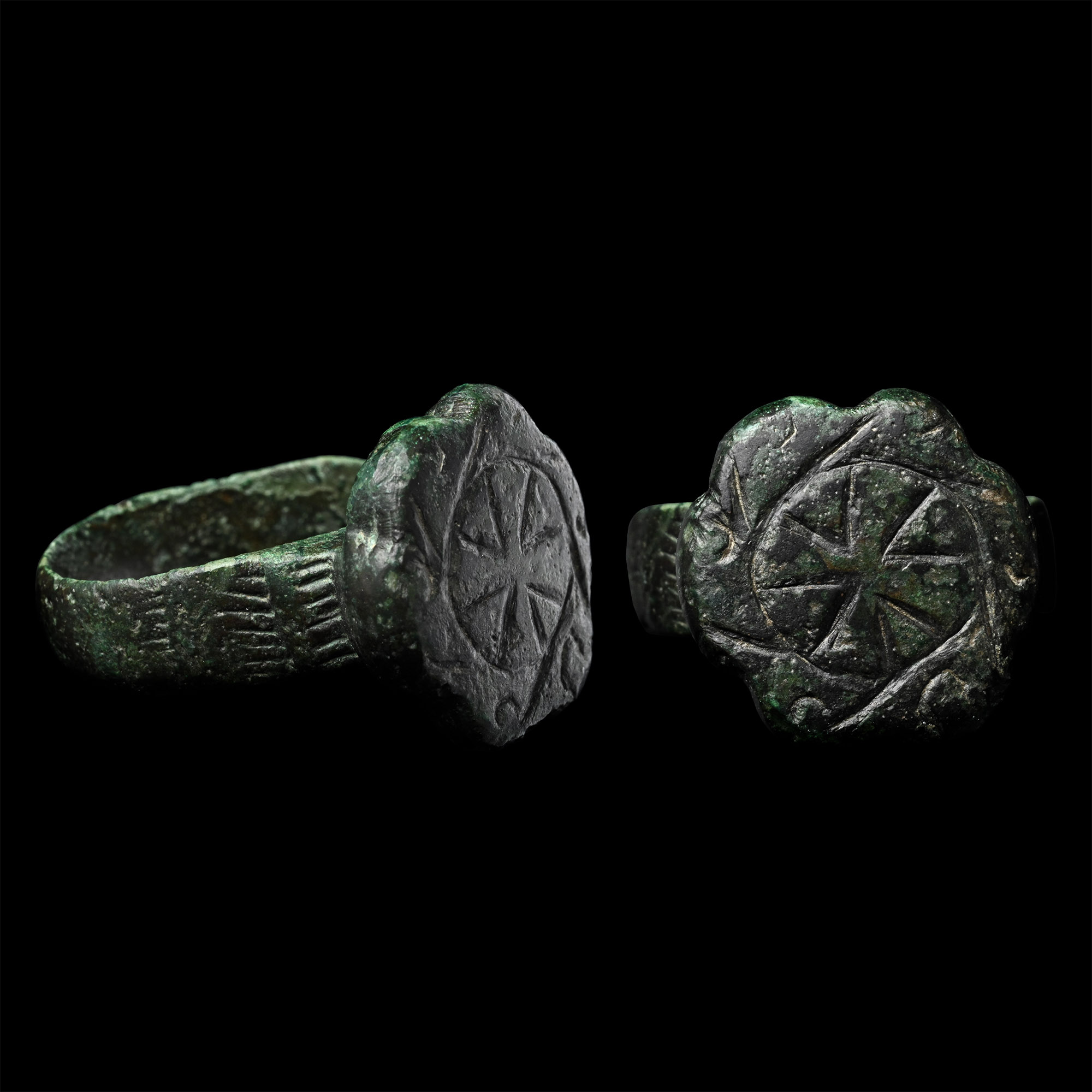 Medieval Ring with Expanding Cross
