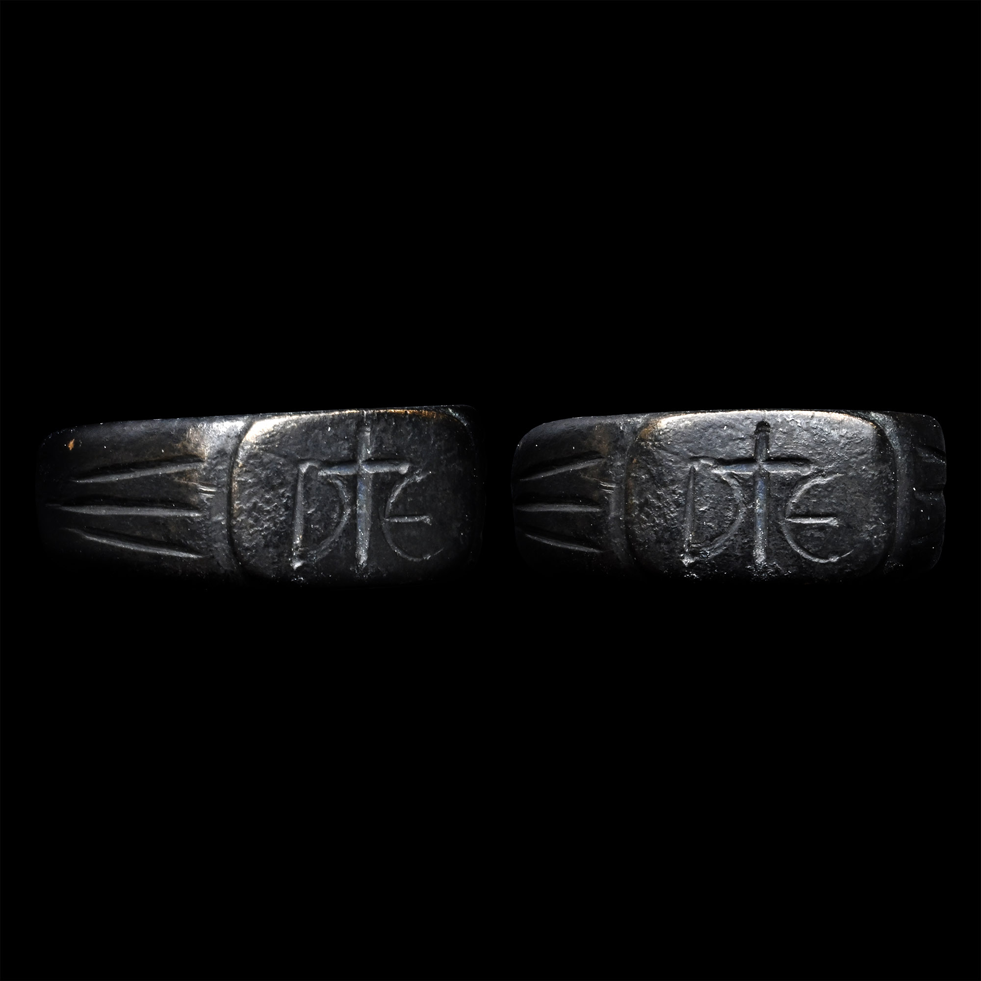 Tudor Period Ring with DE and Cross