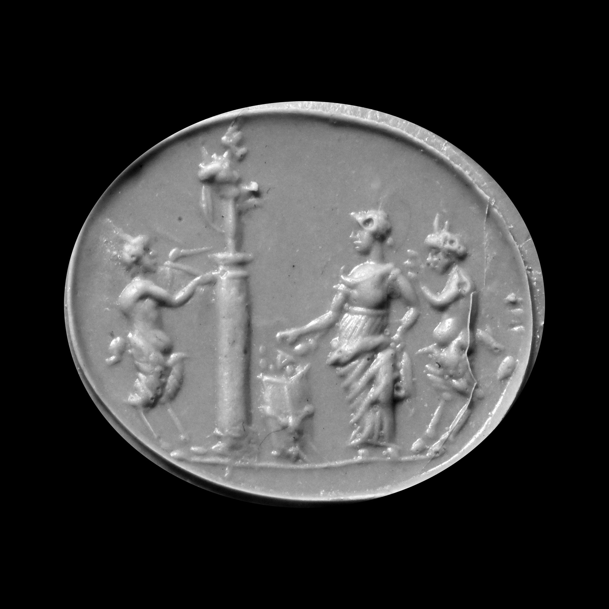 Post Medieval Gemstone Depicting an Offering to Priapus in Gold Ring