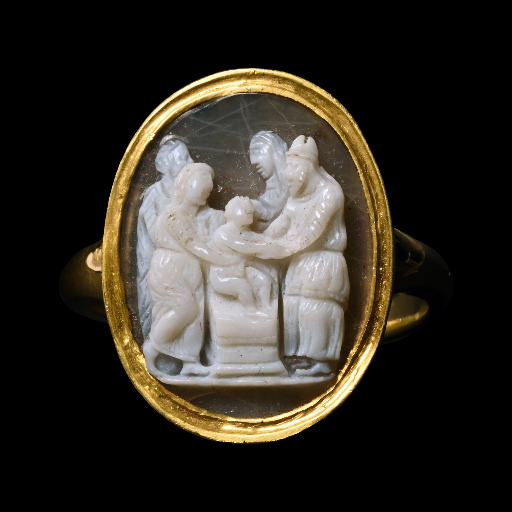 Renaissance Gold Ring with Agate Cameo of the Presentation of Christ at Jerusalem