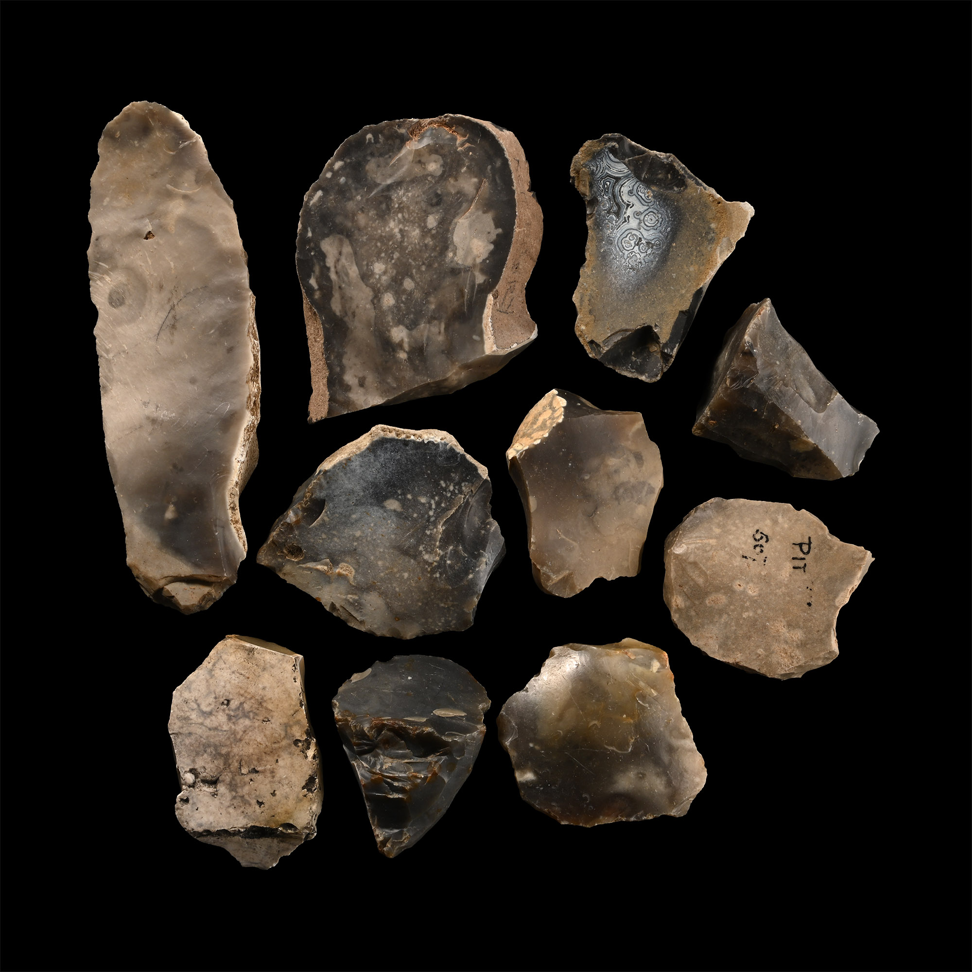 Farnham Stone Age Knapped Flint Tool and Blade Core Group