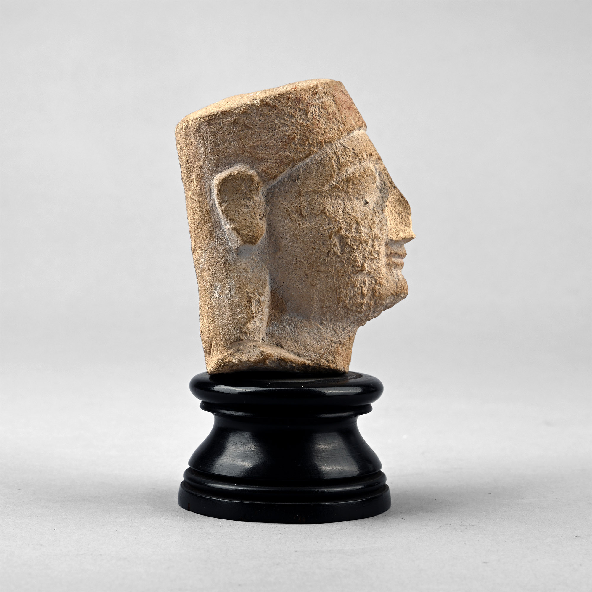 'The Metropolitan Museum of Art' Cypriot Limestone Votive Head of a Man