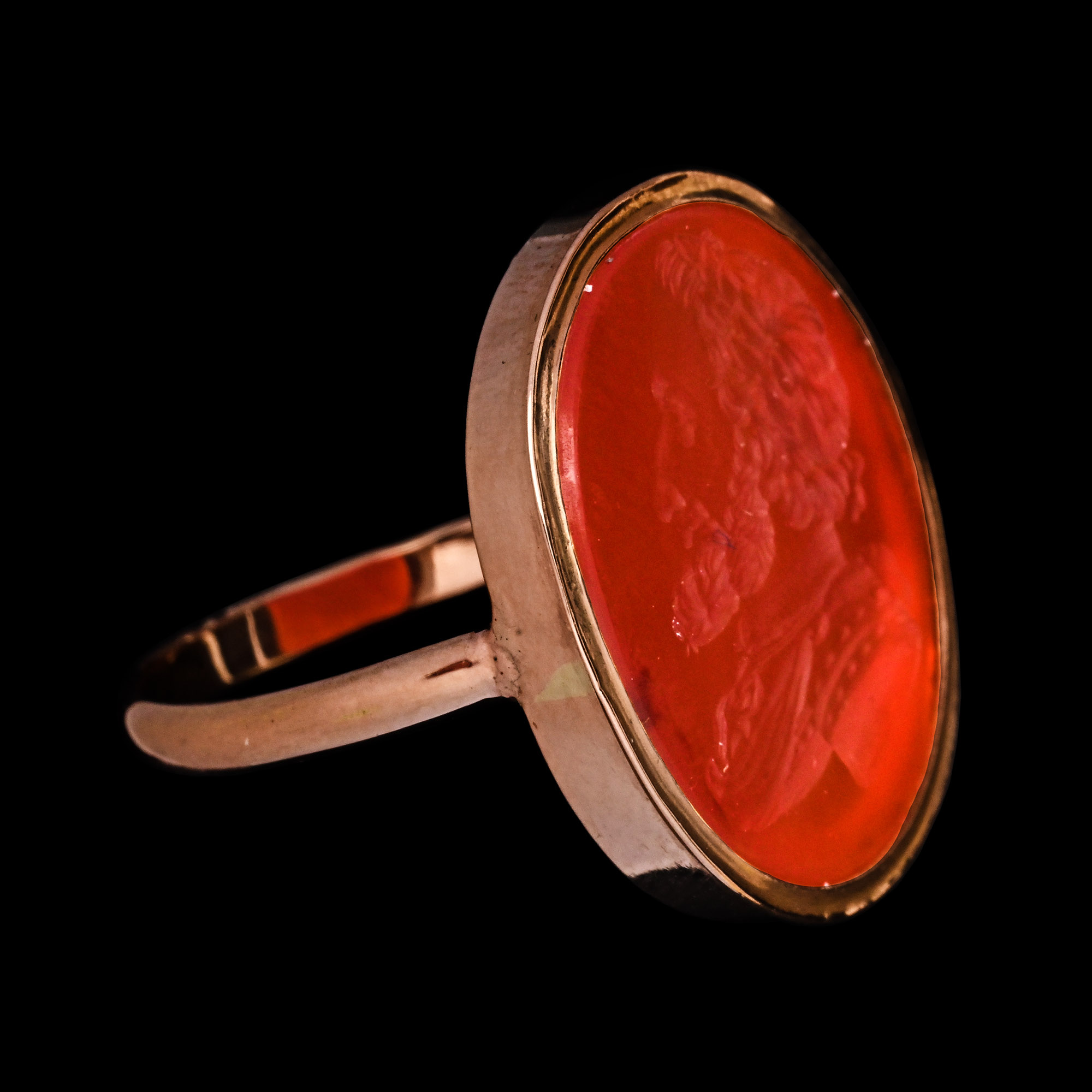 French Carnelian Gemstone with King Henry IV in Gold Ring