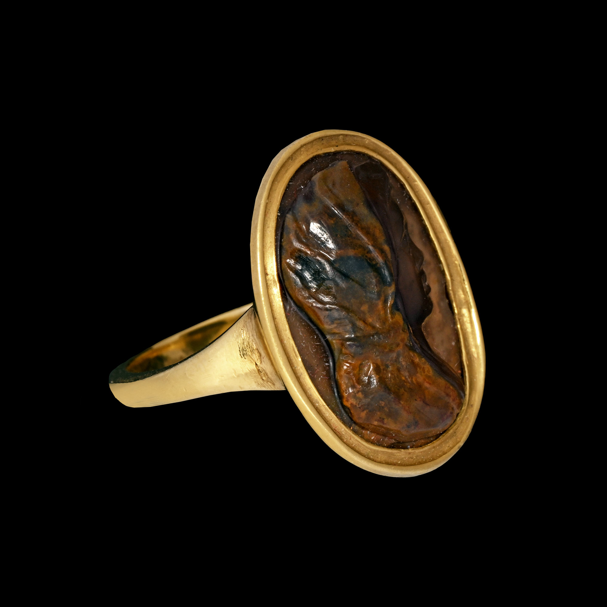 Renaissance Agate Cameo of a Woman in Gold Ring