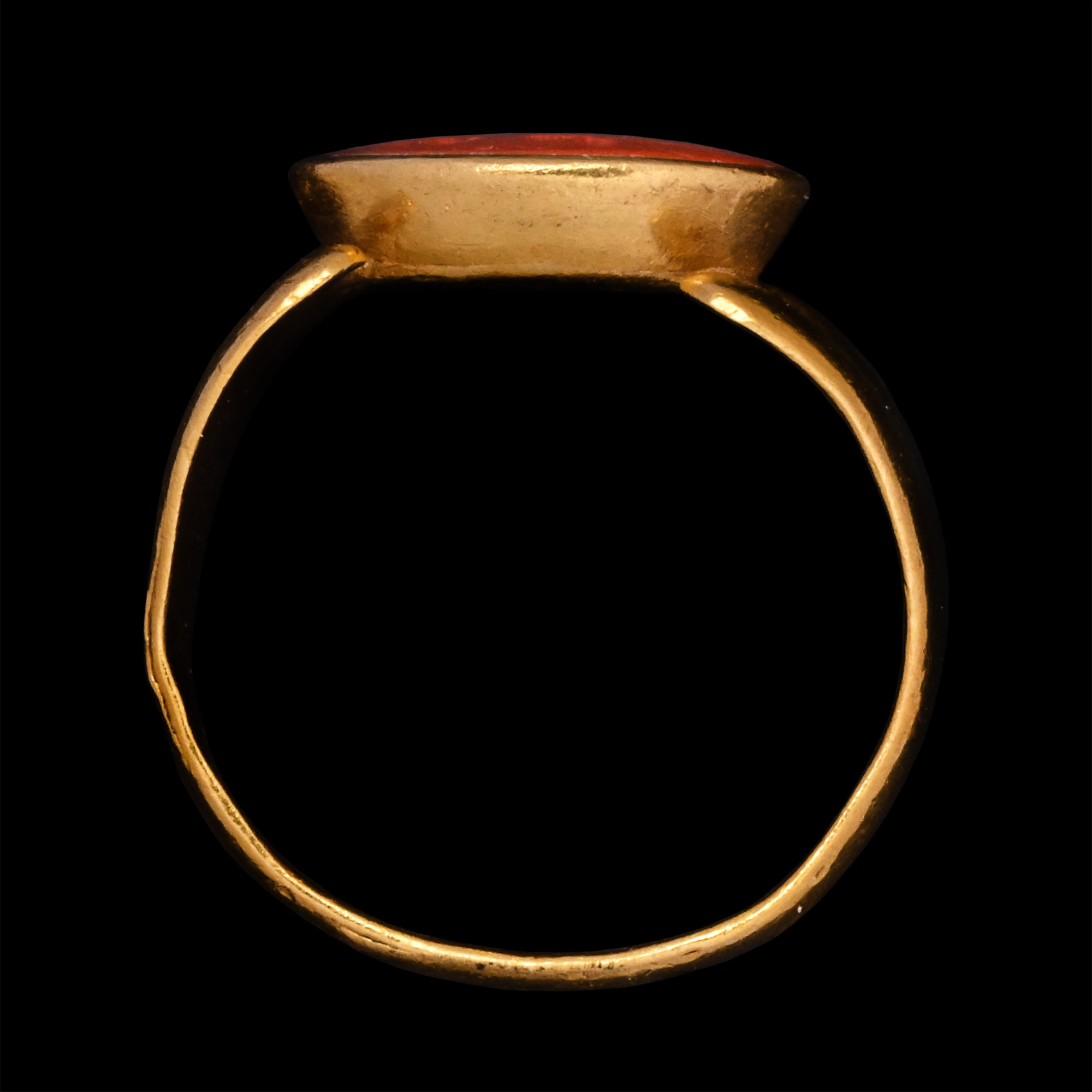 Roman Red Jasper Gemstone with Group of Amores Harvesting Grapes in Gold Ring