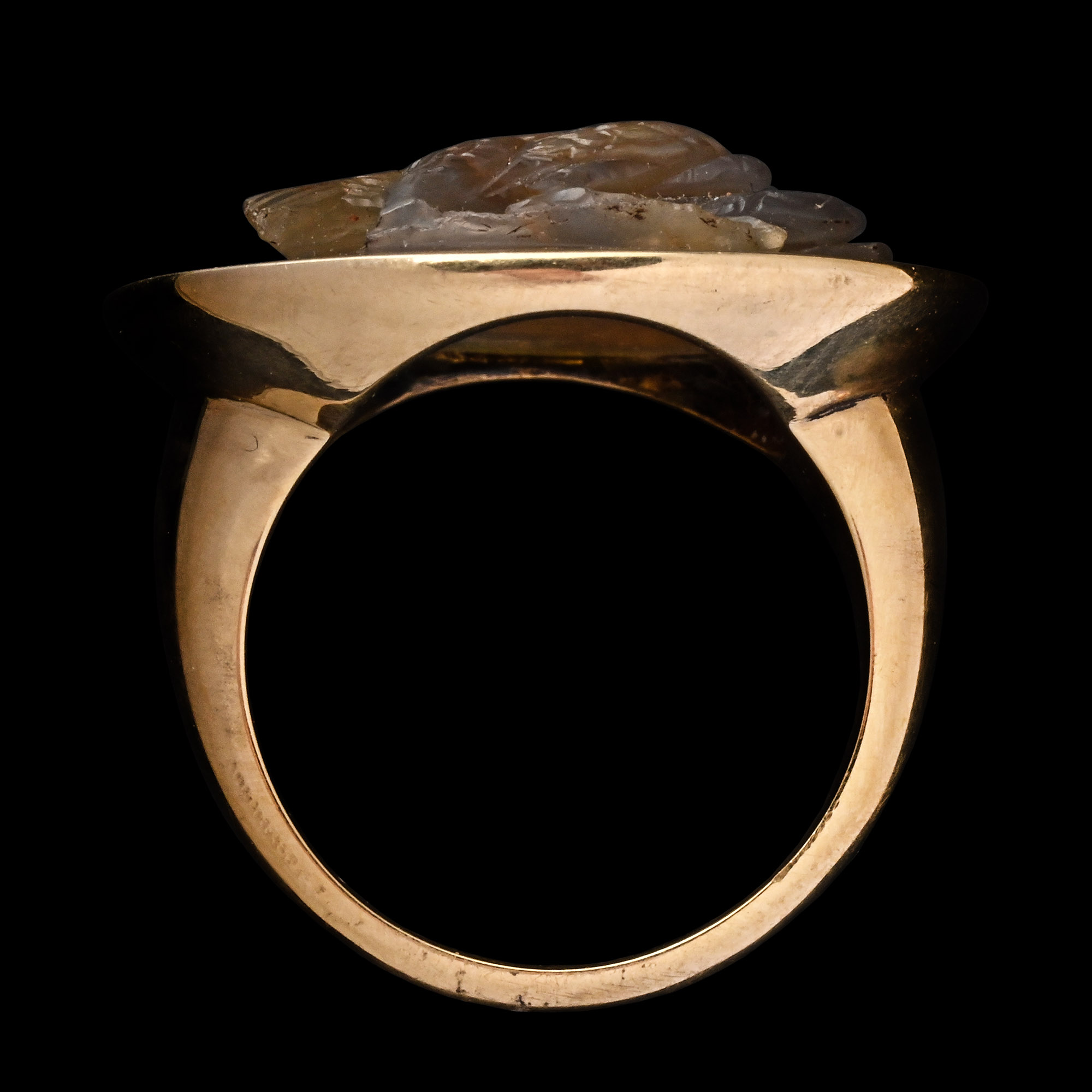 Renaissance Agate Cameo of Two Owls in Gold Ring