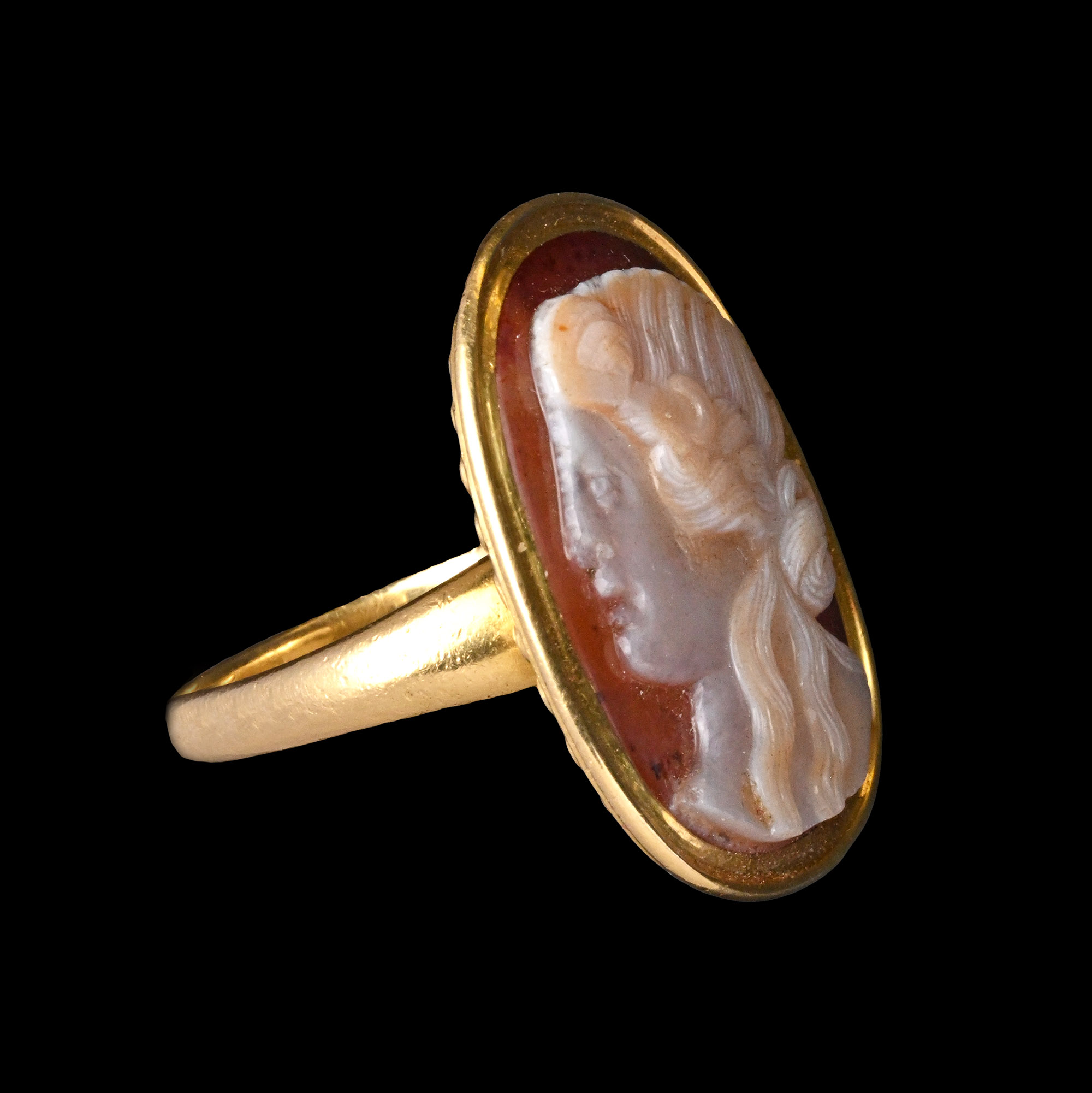 Georgian Gold Ring with Renaissance Cameo of a Muse