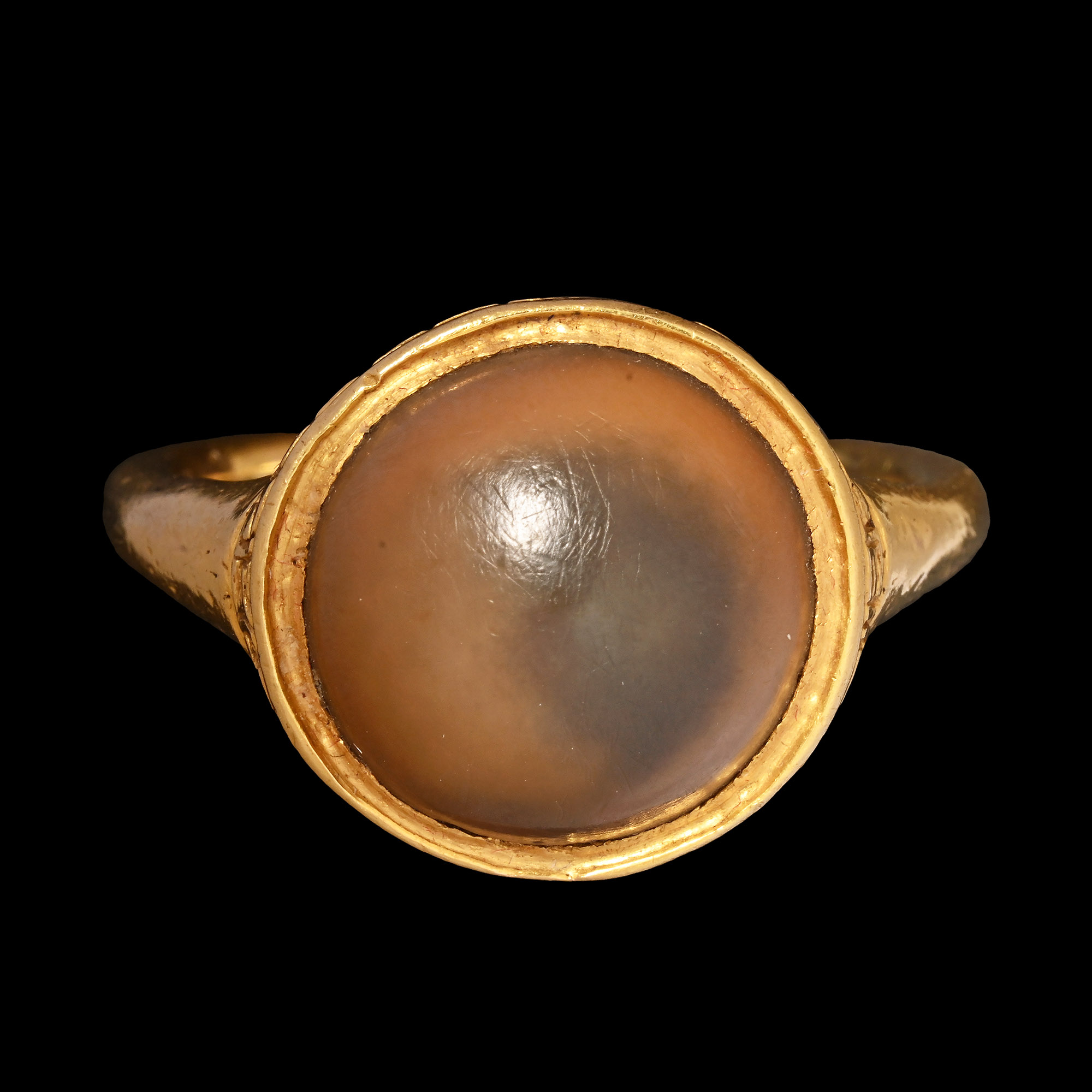 Renaissance Gold Ring with Toadstone