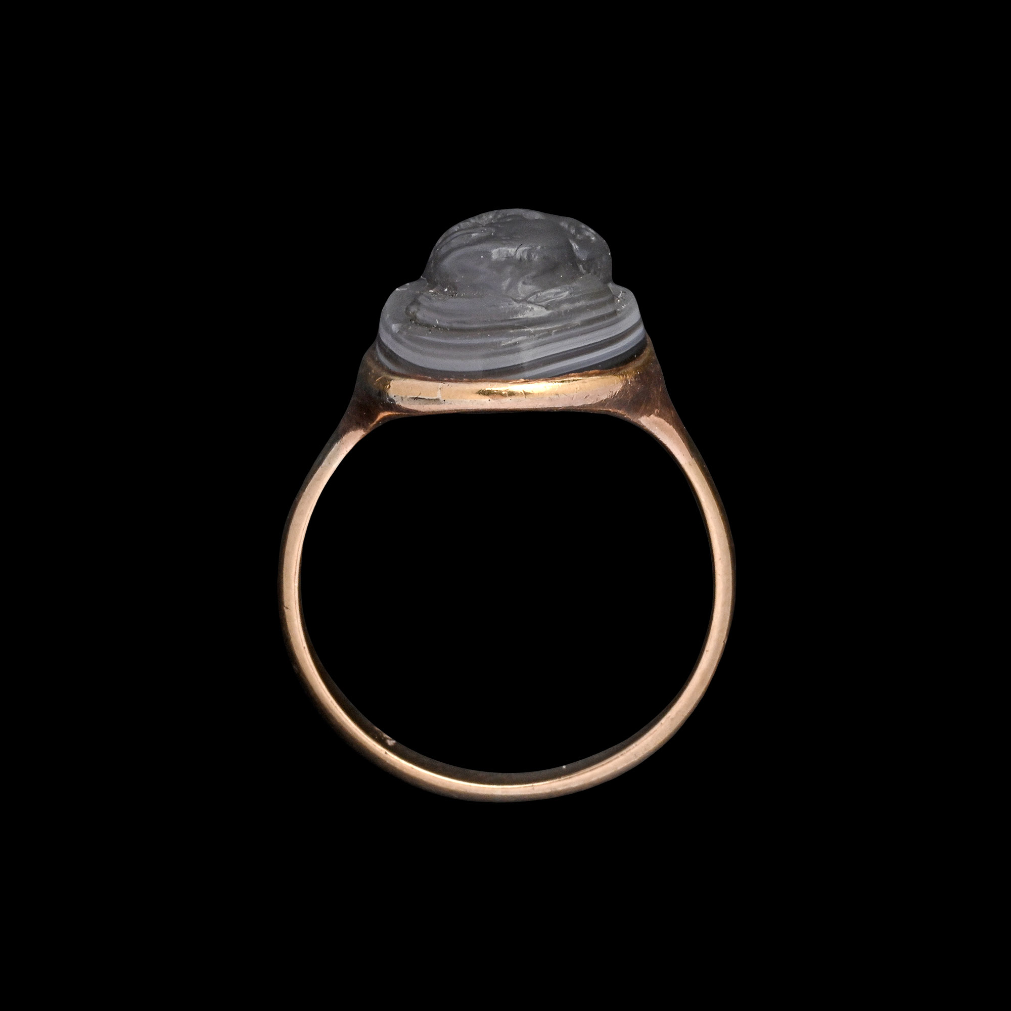 Antique Gold Ring with Agate Cameo of an African