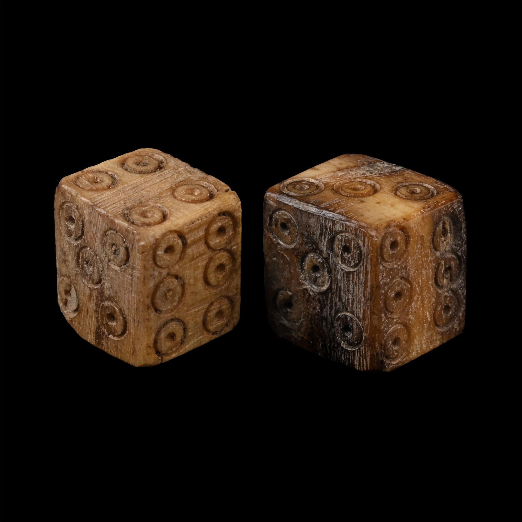Roman Bone Gaming Dice Pair