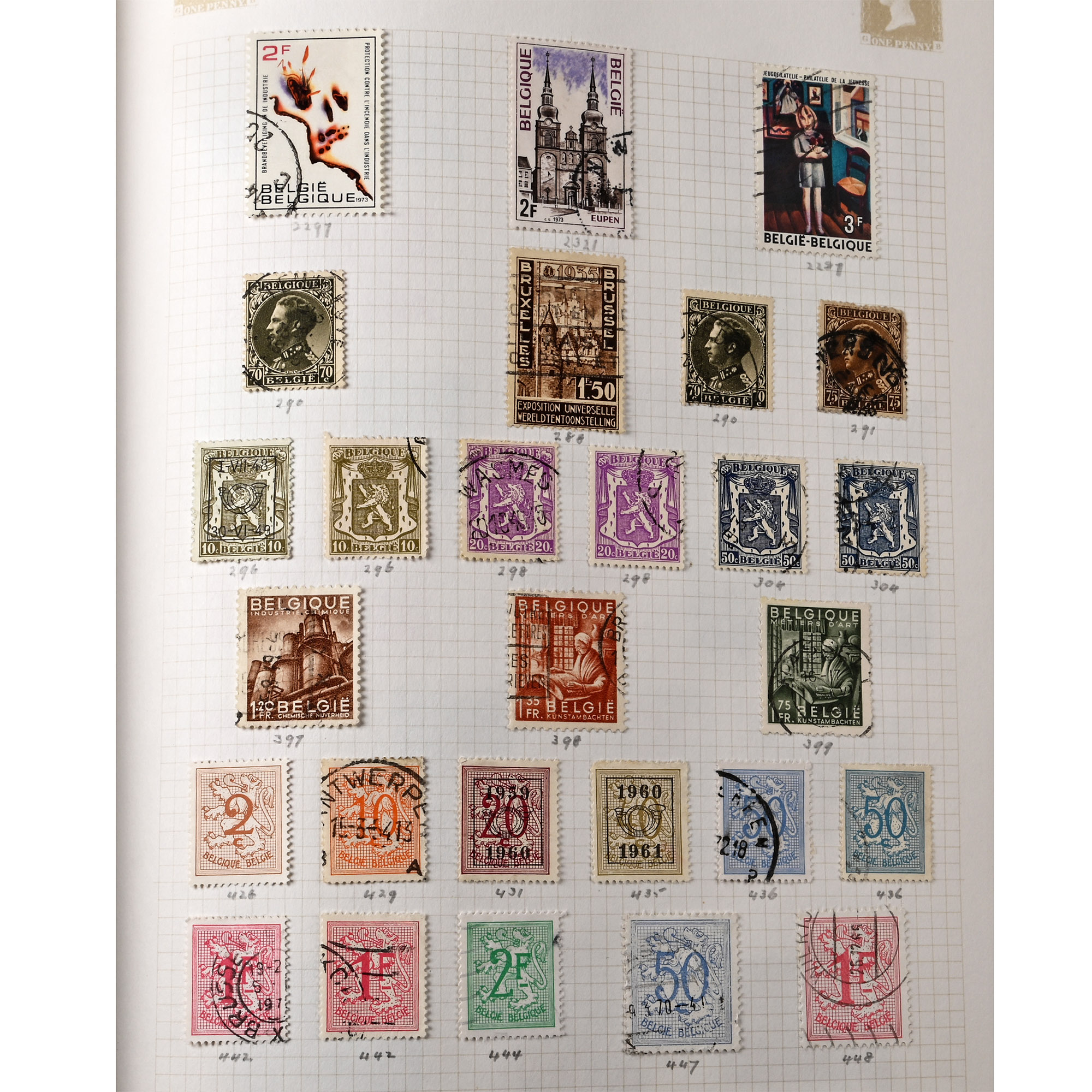 Loose Leaf Red Tower Album of World Stamps
