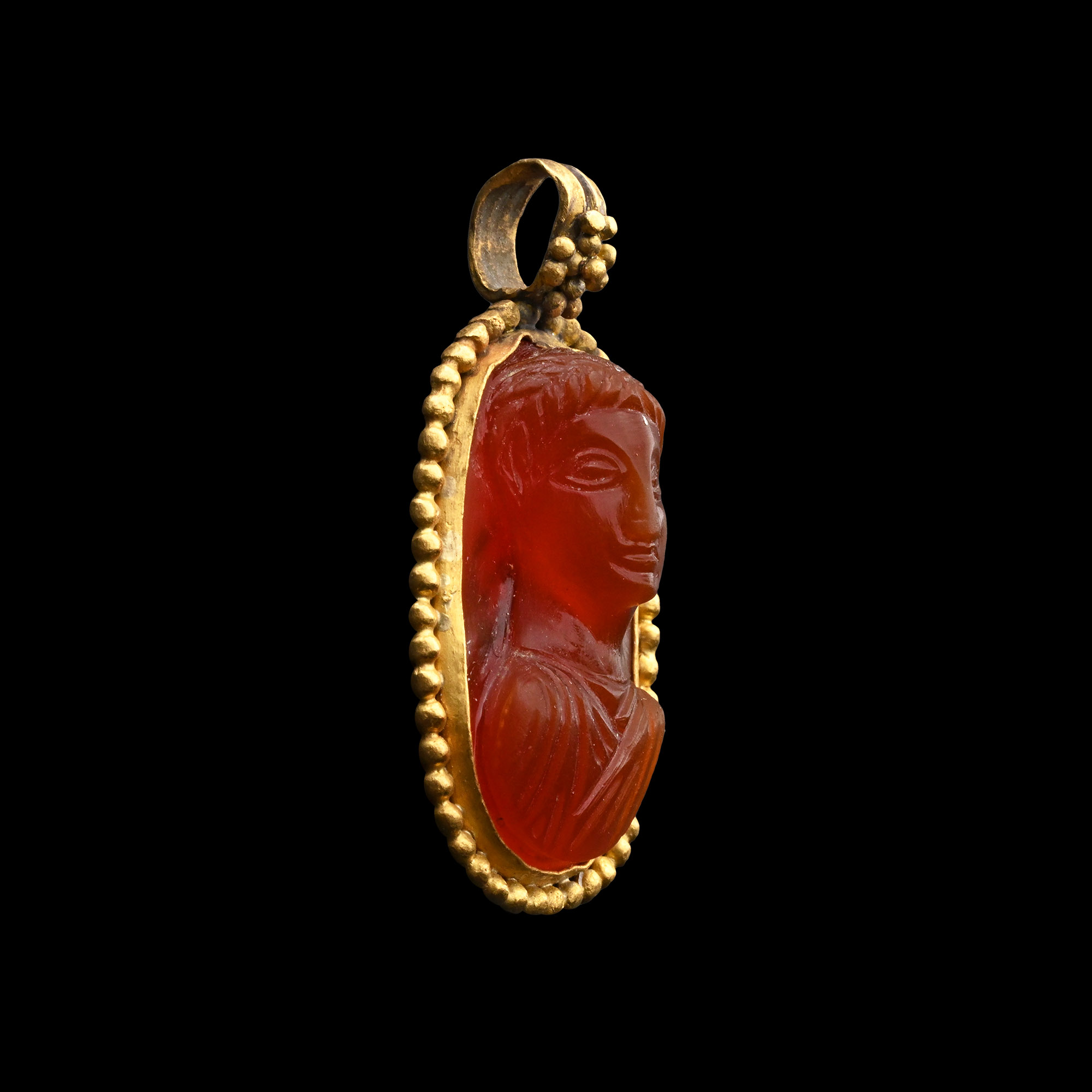 Byzantine Gold Pendant with Carnelian Cameo Bust