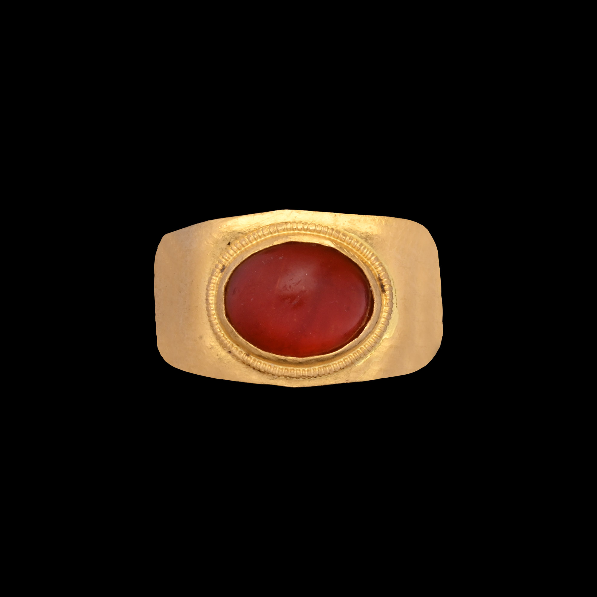 Roman Gold Ring with Carnelian Cabochon