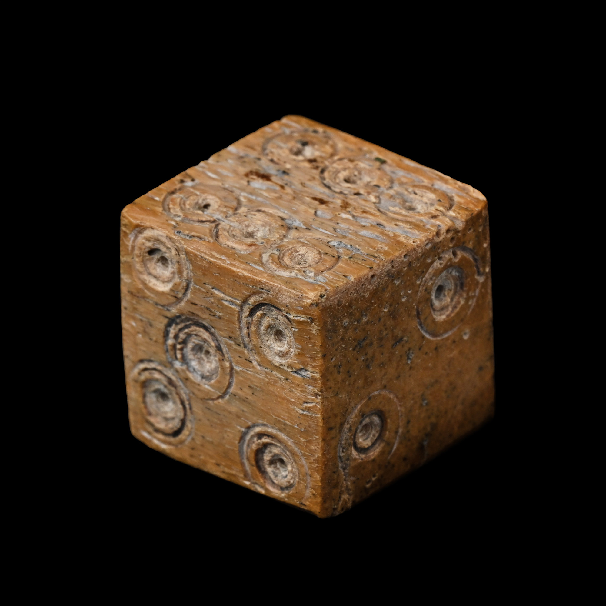 Large Roman Bone Gaming Dice