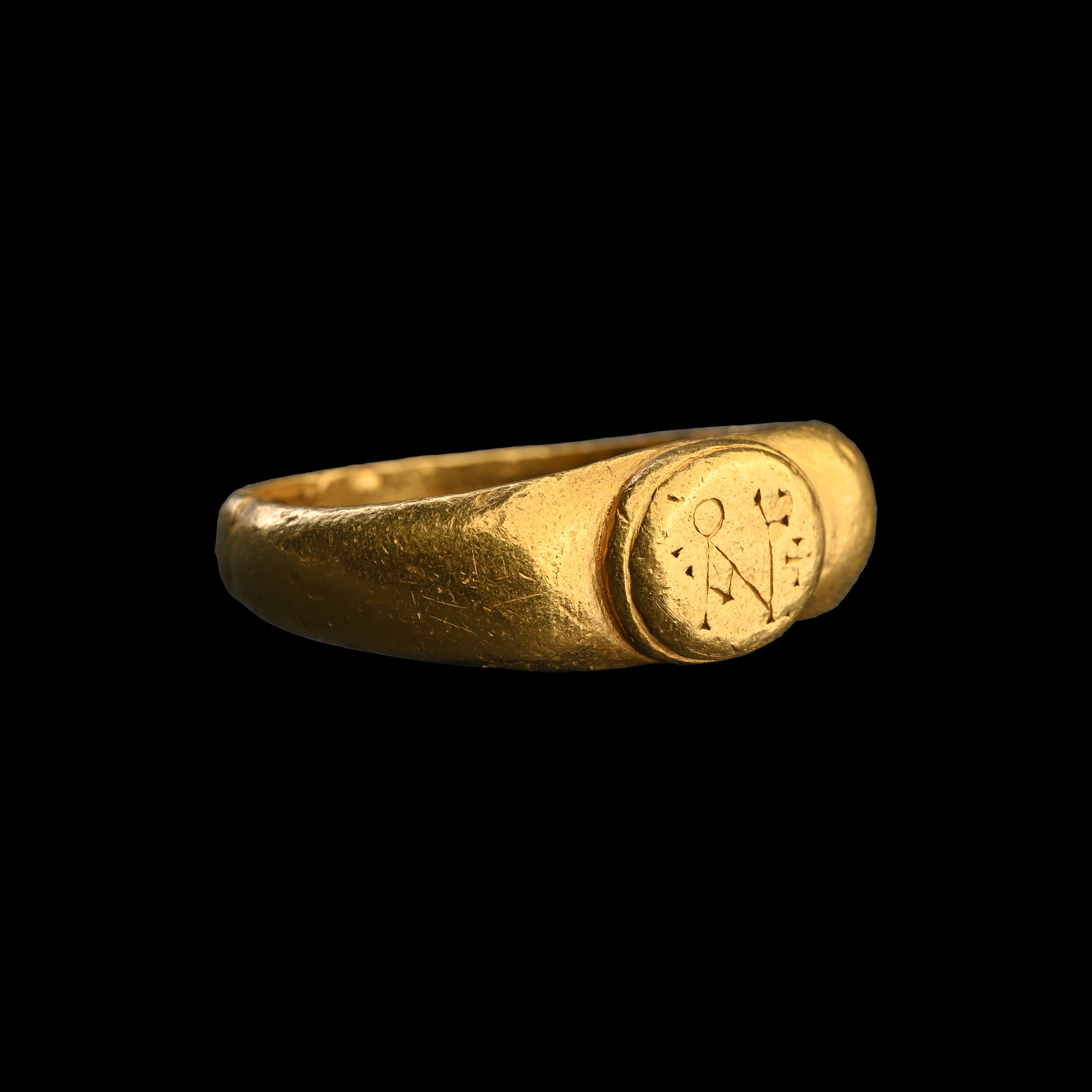Byzantine Gold Ring with Monogram