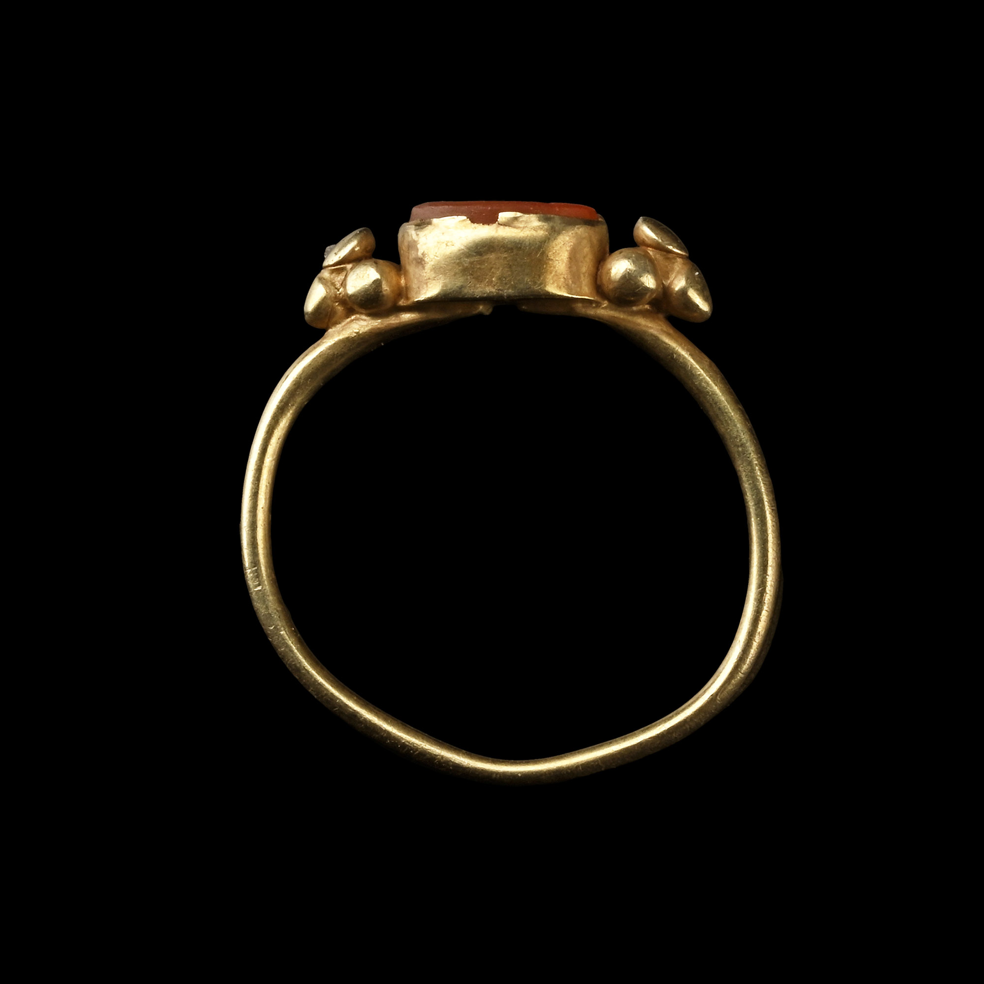 Byzantine Gold Ring with Carnelian Gemstone with Cross