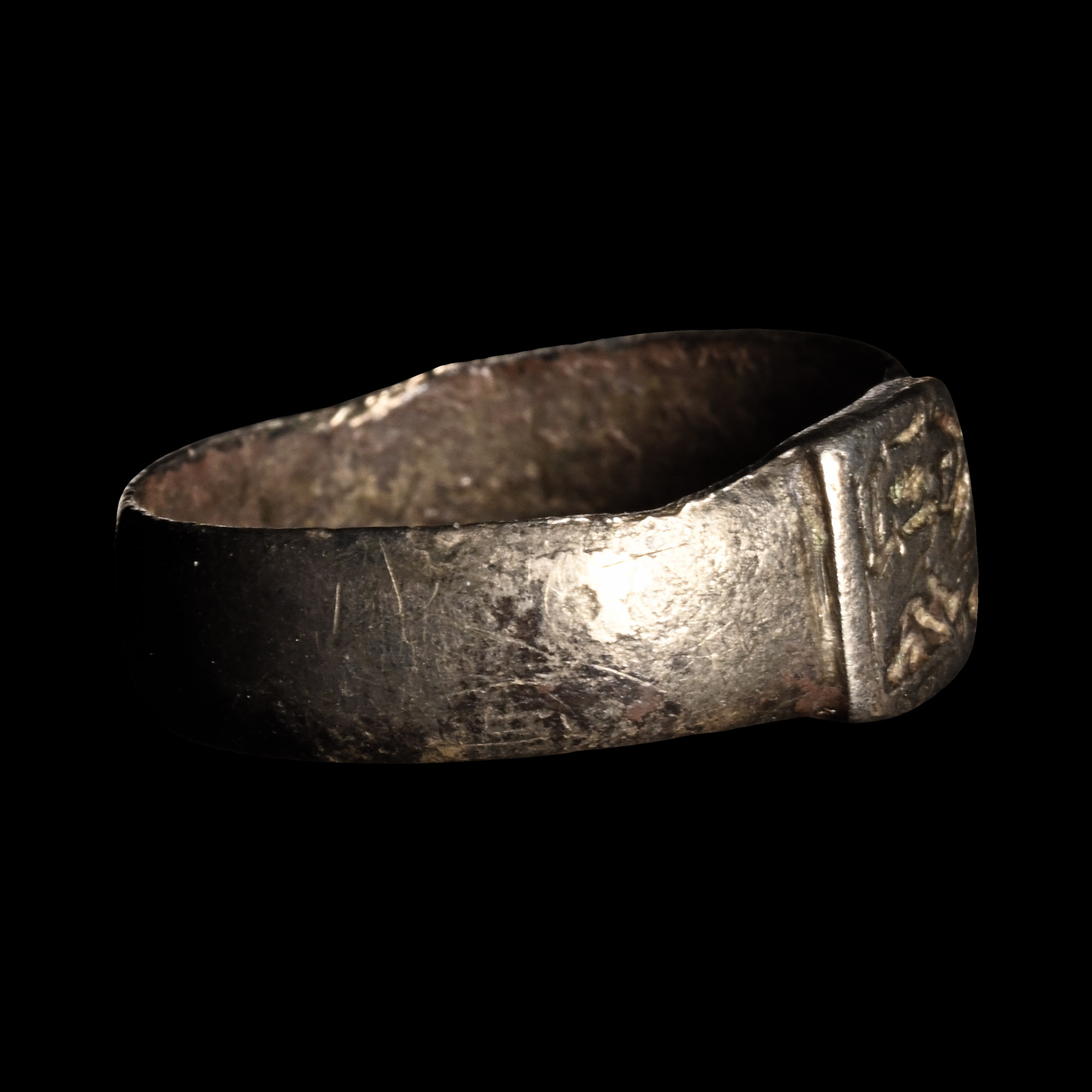 Roman Silver Ring with Priest in Temple