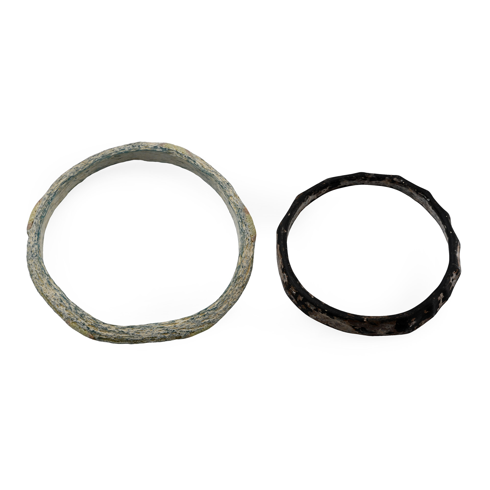 Late Roman and Byzantine Glass Bracelet Group