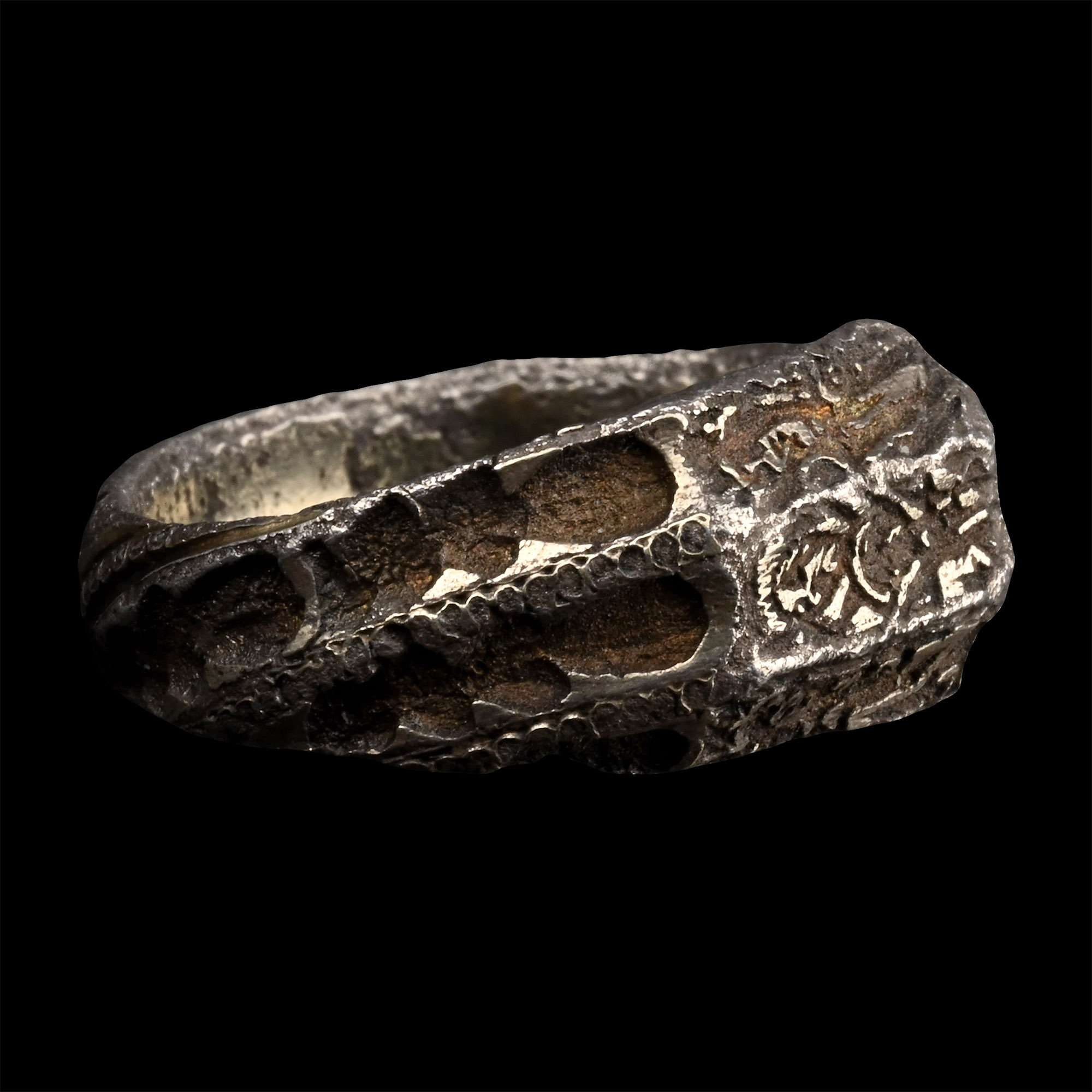 Medieval Silver Iconographic Ring with Three Saints