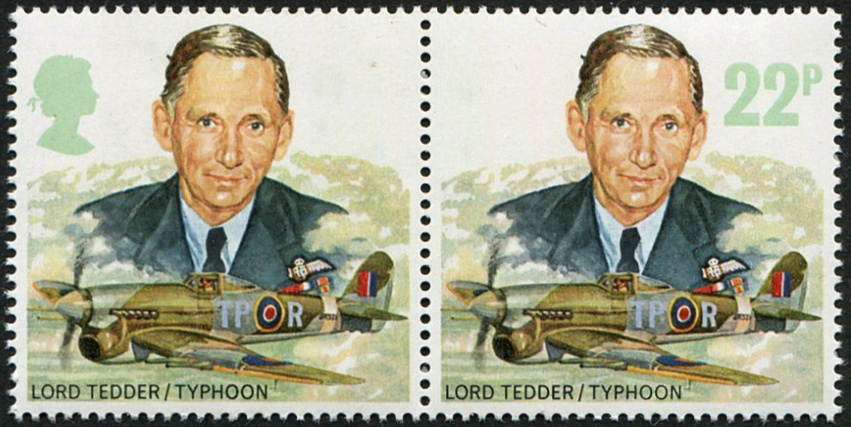 Royal Air Force 22p SG 1337a/b PAIR U/M