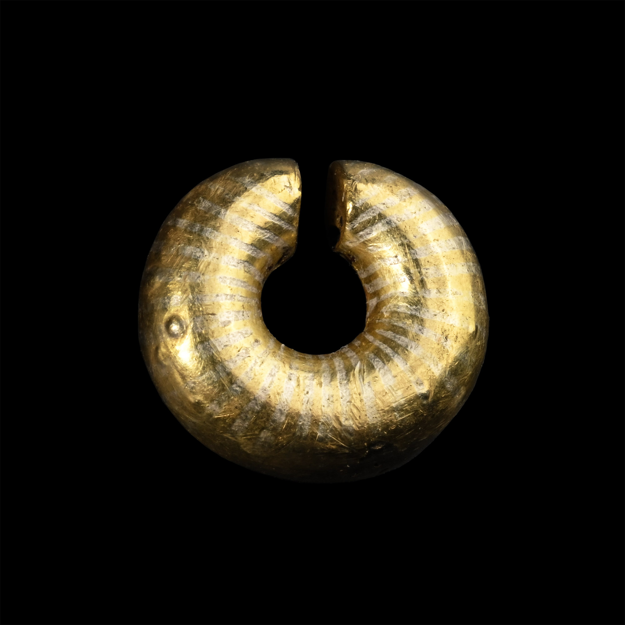 Late Bronze Age Banded Gold Ring Money
